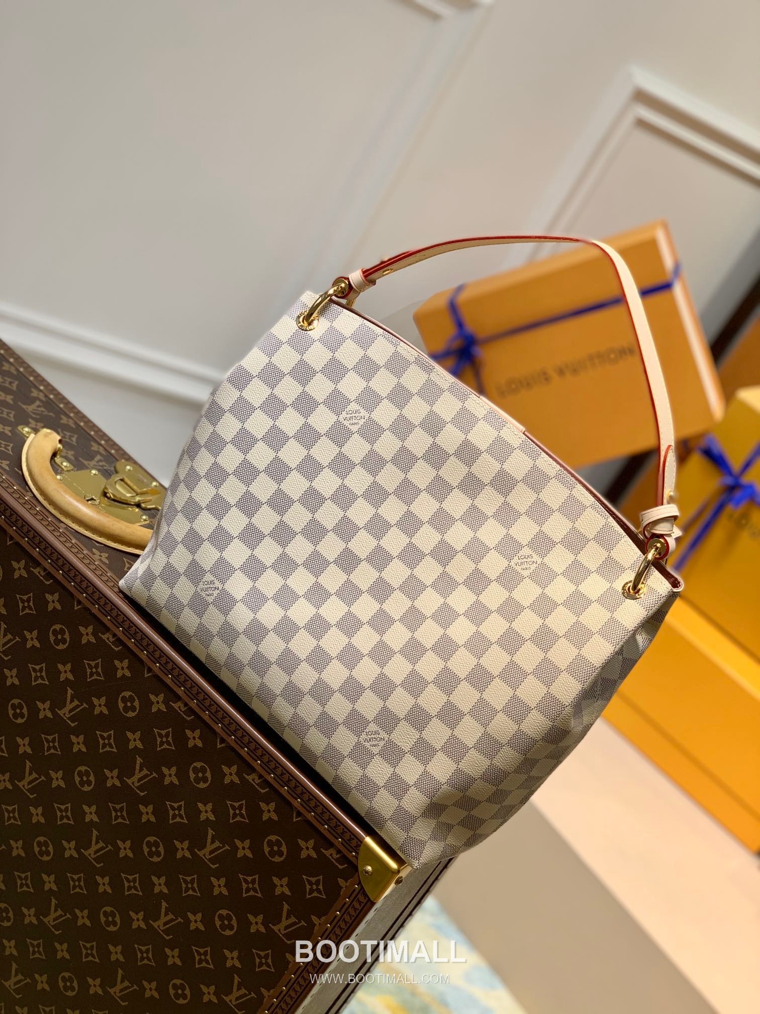 Louis Vuitton Graceful PM N42249 Damier Azur Coated Canvas Shoulder Bag 루이비통 그레이스풀 PM 다미에 아주르 코팅 캔버스 숄더백 35cm 2