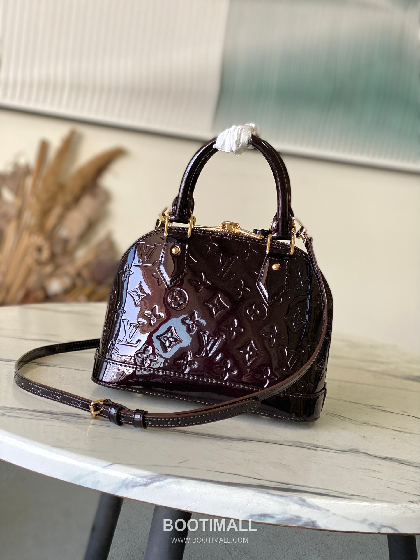 Louis Vuitton Alma BB M27172 Epi Patent Embossed Leather Shoulder Bag 루이비통 알마 BB 에피 페이턴트 엠보스 레더 숄더백 25cm 3