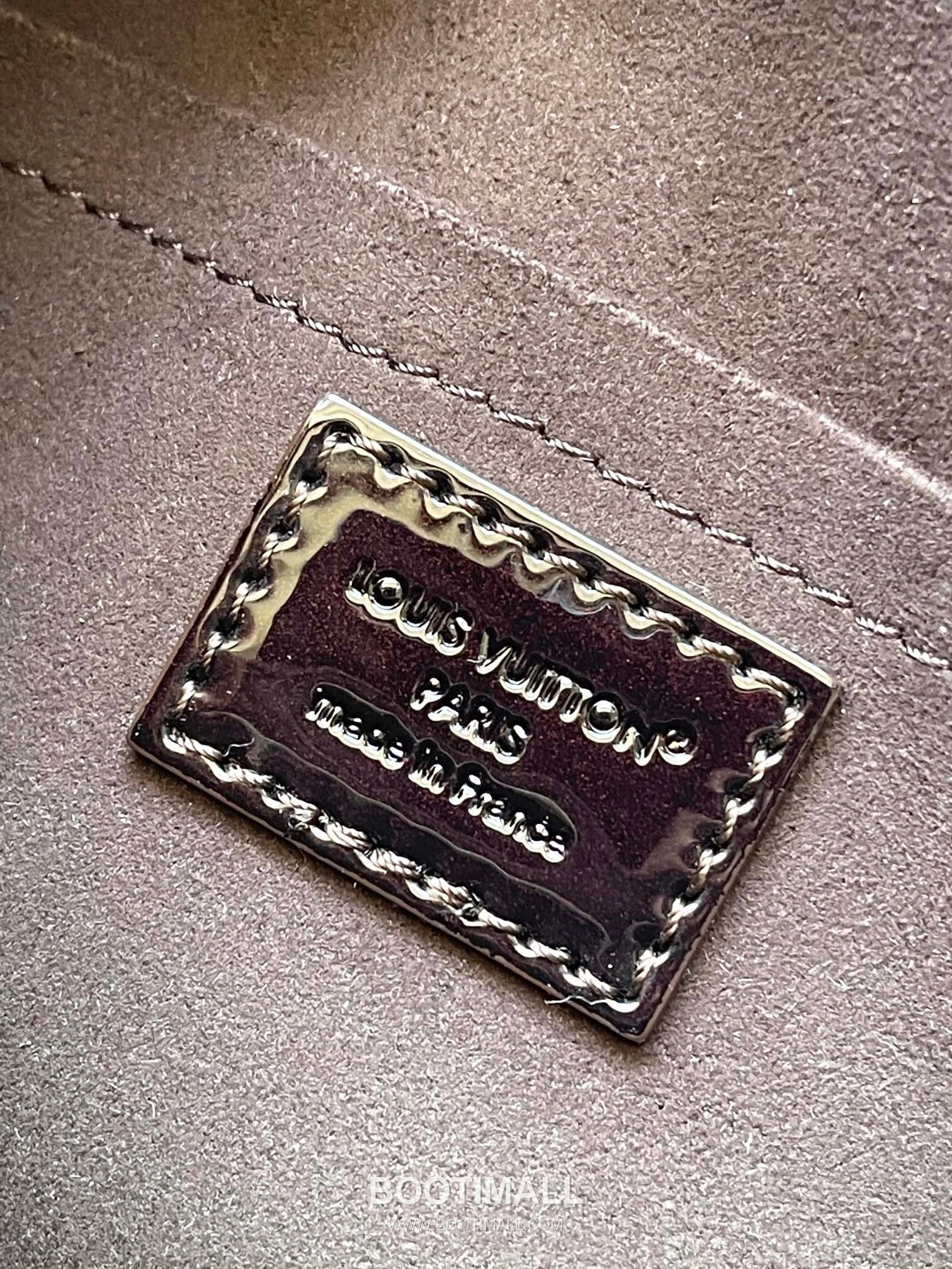 Louis Vuitton Cluny Mini M27173 Epi Patent Embossed Leather Shoulder Bag 루이비통 클루니 미니 에피 페이턴트 엠보스 레더 숄더백 20cm 10