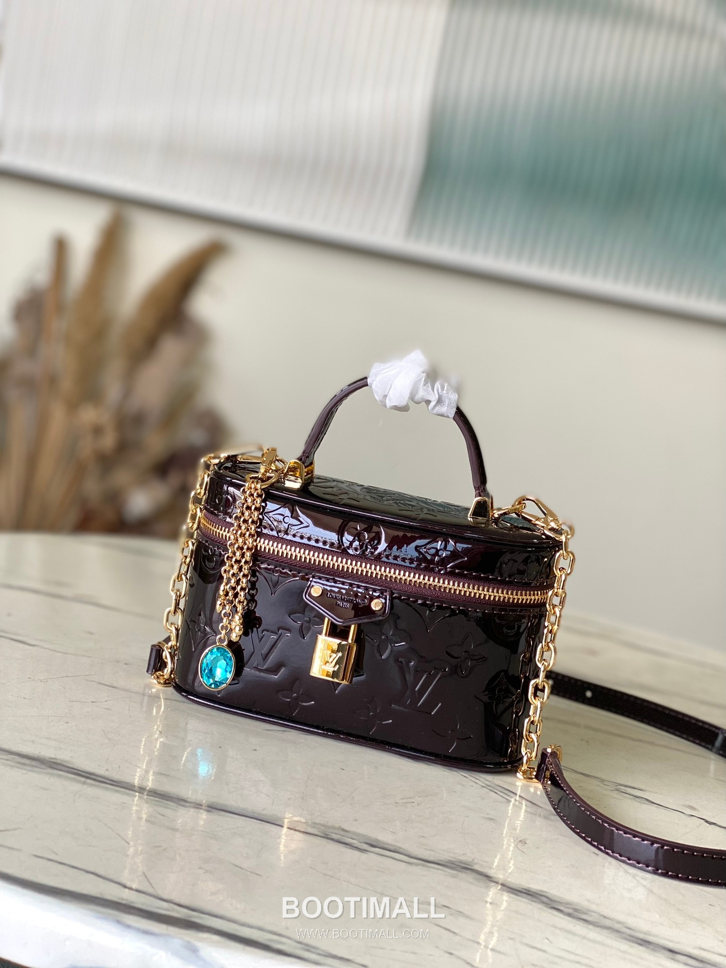 Louis Vuitton Vanity Chain Pouch M28334 Monogram Miroir Coated Canvas Shoulder Bag 루이비통 바니티 체인 파우치 모노그램 미루아 코팅 캔버스 숄더백 19cm 1