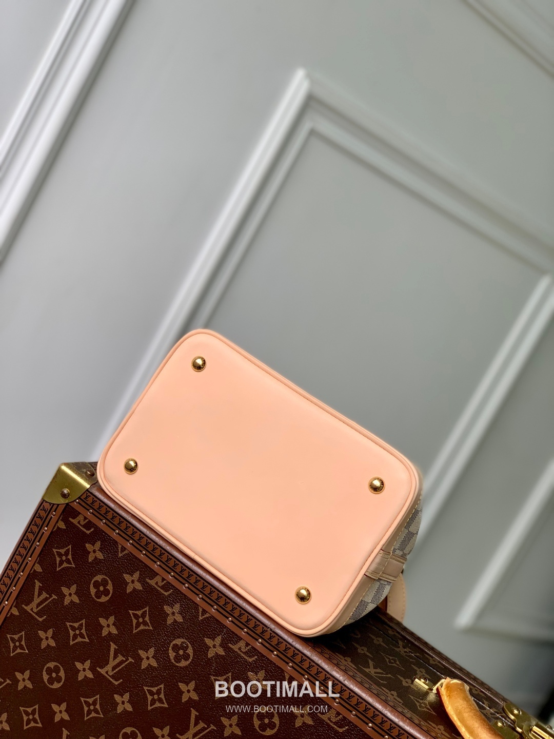 Louis Vuitton Noé BB N40594 Damier Azur Coated Canvas Bucket Bag 루이비통 노에 BB 다미에 아주르 코팅 캔버스 버킷백 22cm 4