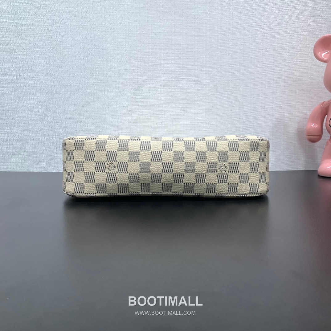 Louis Vuitton Slouchy PM M00116 Damier Azur Coated Canvas Shoulder Bag 루이비통 슬라우치 PM 다미에 아주르 코팅 캔버스 숄더백 33cm 3