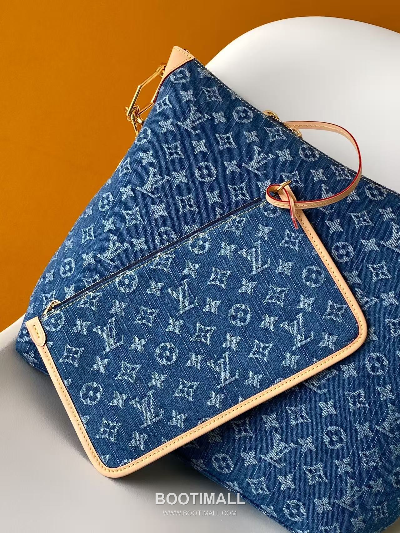 Louis Vuitton Coussin Hobo MM M13390 Monogram Denim Canvas Shoulder Bag 루이비통 쿠션 호보 MM 모노그램 데님 캔버스 숄더백 38cm 7