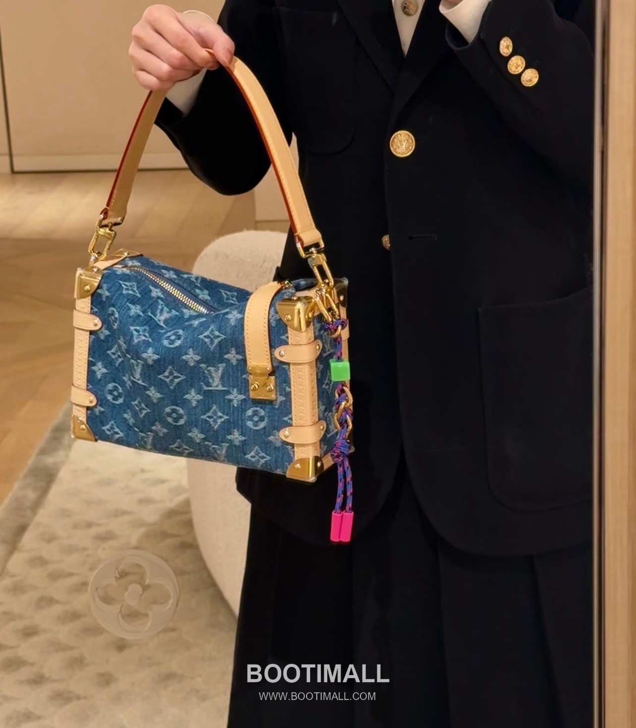 Louis Vuitton Side Trunk MM M27450 Monogram Denim Canvas Shoulder Bag 루이비통 사이드 트렁크 MM 모노그램 데님 캔버스 숄더백 23.5cm 3