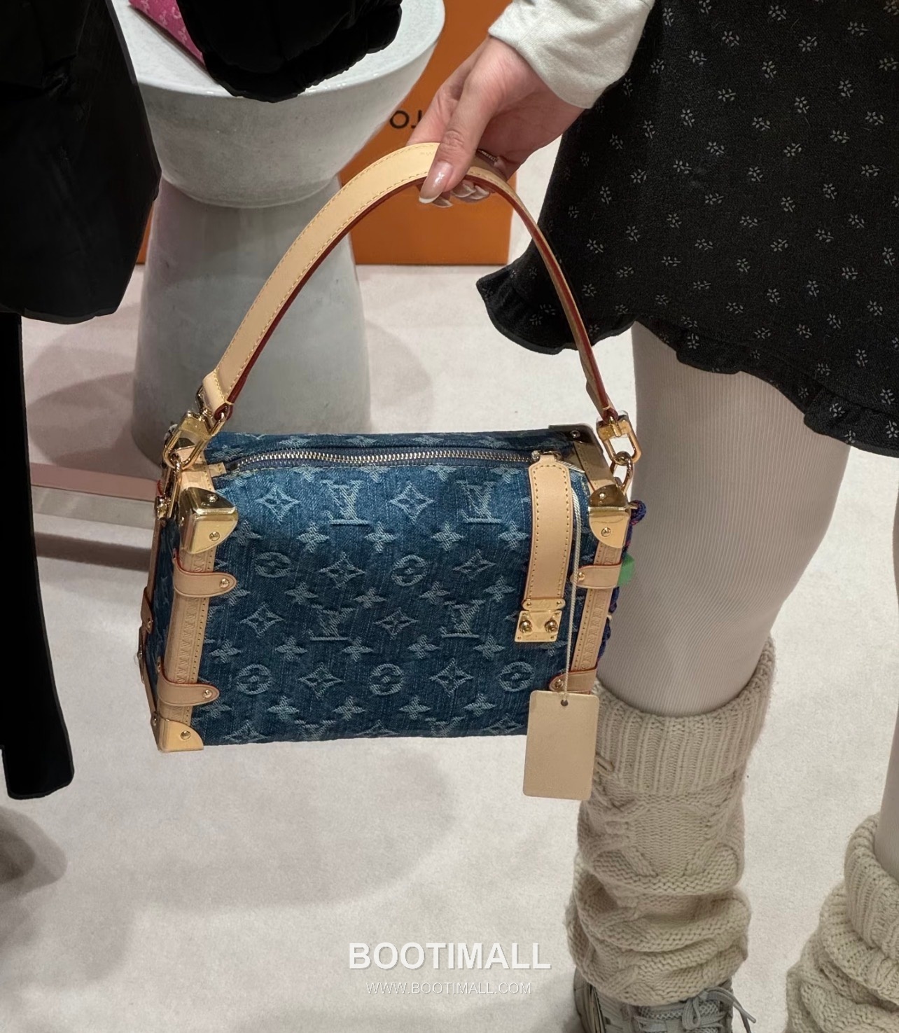 Louis Vuitton Side Trunk MM M27450 Monogram Denim Canvas Shoulder Bag 루이비통 사이드 트렁크 MM 모노그램 데님 캔버스 숄더백 23.5cm 4
