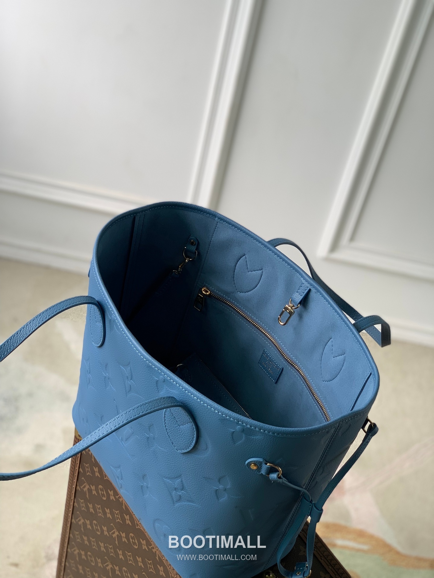 Louis Vuitton Neverfull MM M27358 Monogram Empreinte Leather Shoulder Bag 루이비통 네버풀 MM 모노그램 앙프렝뜨 레더 숄더백 31cm 9