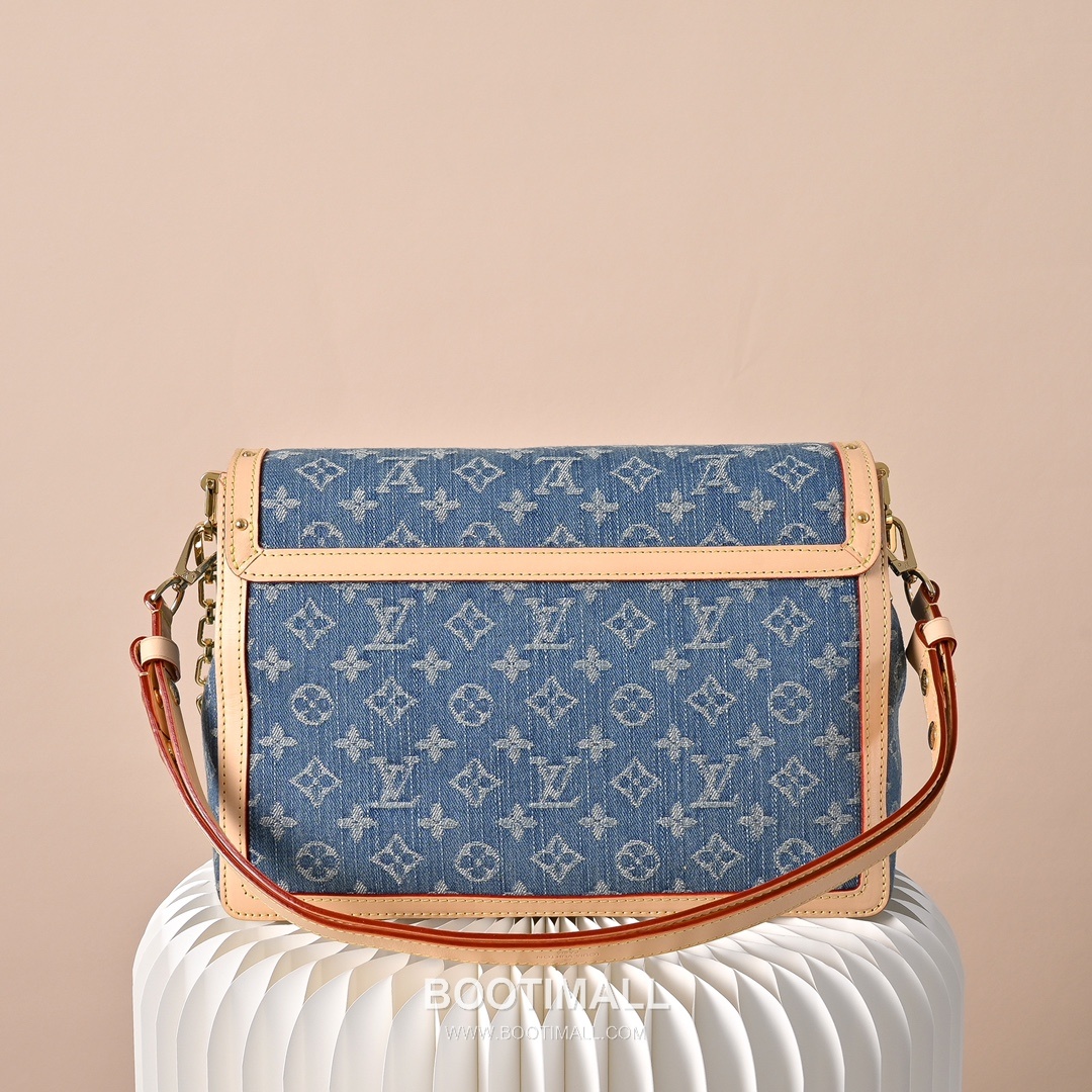 Louis Vuitton Dauphine Soft GM M13319 Monogram Denim Canvas Shoulder Bag 루이비통 도핀 소프트 GM 모노그램 데님 캔버스 숄더백 28cm 3