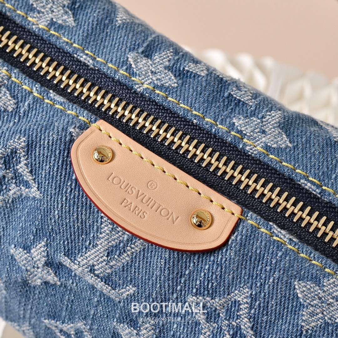 Louis Vuitton Hills Pochette M82949 Monogram Empreinte Denim Shoulder Bag 루이비통 힐스 포쉐트 모노그램 앙프렝뜨 데님 숄더백 20.5cm 6