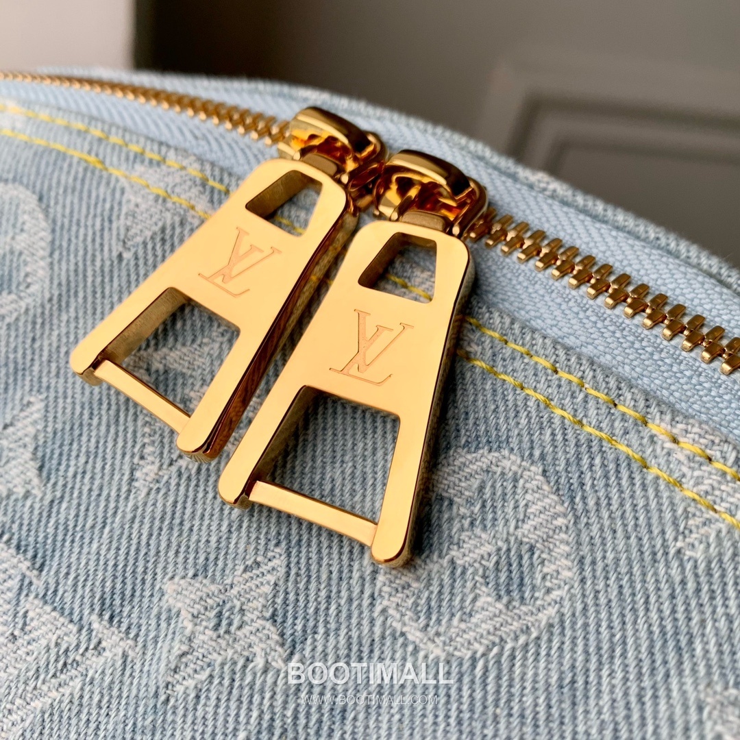 Louis Vuitton Pochette Cosmétique M24317 Monogram Denim Canvas Cosmetic Pouch 루이비통 포쉐트 코스메틱 모노그램 데님 캔버스 코스메틱 파우치 27cm 7