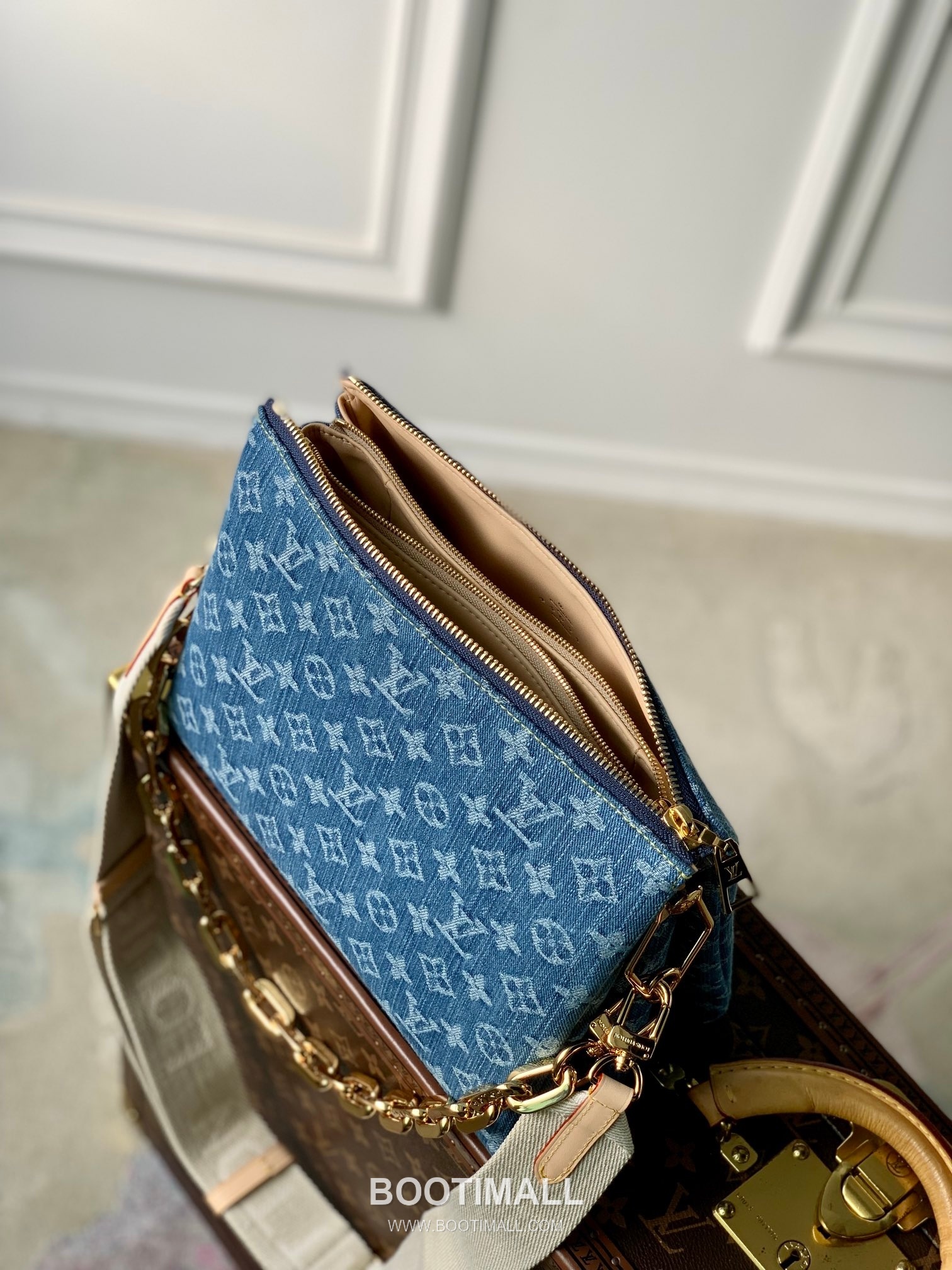 Louis Vuitton Coussin PM M24564 Monogram Denim Canvas Shoulder Bag 루이비통 쿠션 PM 모노그램 데님 캔버스 숄더백 26cm 8