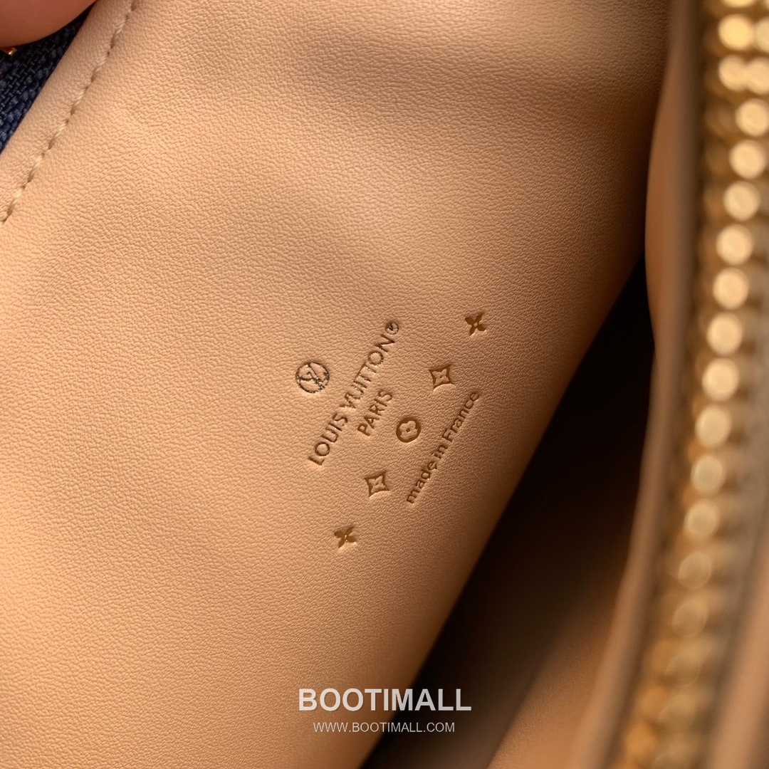 Louis Vuitton Coussin PM M24564 Monogram Denim Canvas Shoulder Bag 루이비통 쿠션 PM 모노그램 데님 캔버스 숄더백 26cm 9