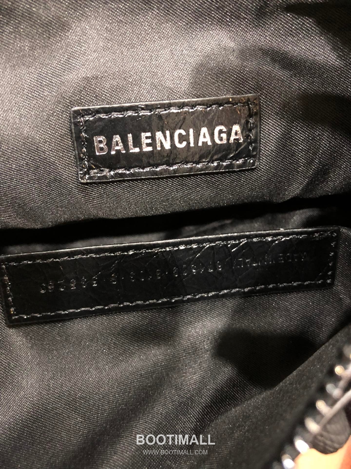 Balenciaga Le Cagole Large Hobo Bag Black Hardware Leather Shoulder & Crossbody Bag 발렌시아가 르 카골 라지 호보백 블랙 하드웨어 레더 숄더 크로스백 33cm 8