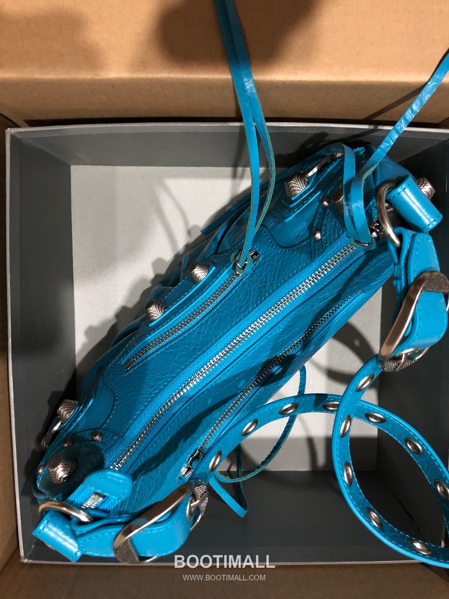 Balenciaga Le Cagole Large Hobo Bag Leather Shoulder & Crossbody Bag 발렌시아가 르 카골 라지 호보백 레더 숄더 크로스백 33cm 6