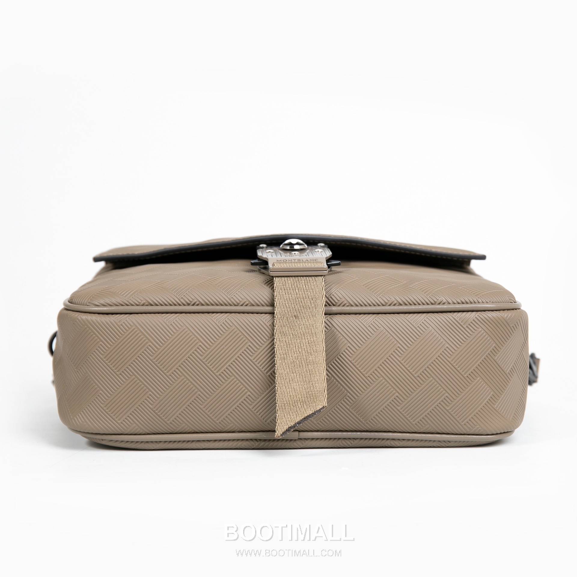 Montblanc Sartorial 3.0 Crossbody Bag MB220248 Leather Crossbody Bag 몽블랑 사토리얼 3.0 크로스바디 백 MB220248 레더 크로스백 24cm 4