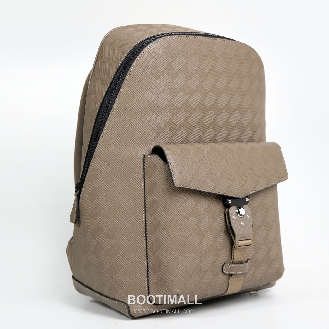 Montblanc Sartorial 3.0 M Buckle Backpack MB220246 Leather Backpack 몽블랑 사토리얼 3.0 M 버클 백팩 MB220246 레더 백팩 41cm 2