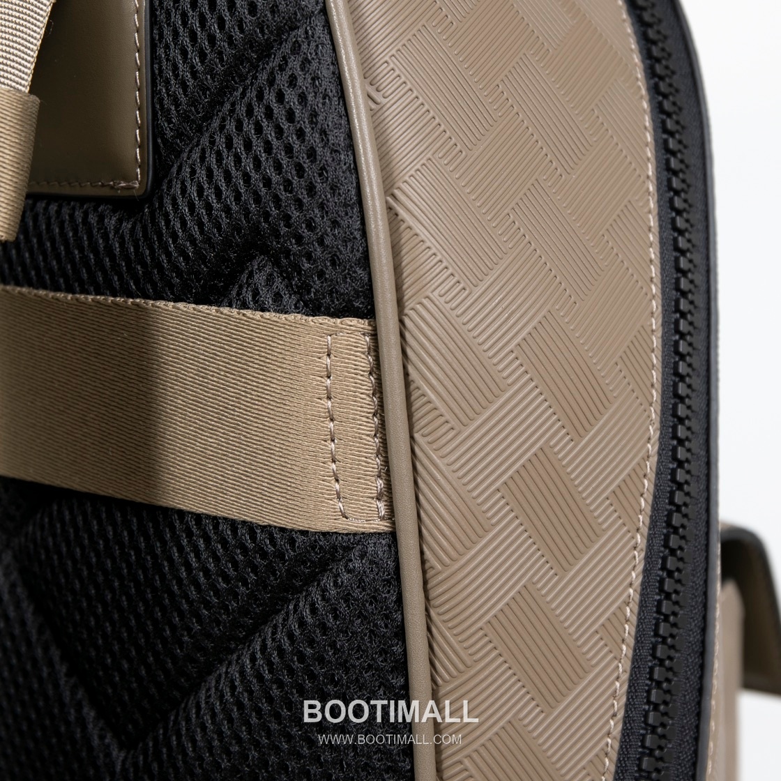 Montblanc Sartorial 3.0 M Buckle Backpack MB220246 Leather Backpack 몽블랑 사토리얼 3.0 M 버클 백팩 MB220246 레더 백팩 41cm 4