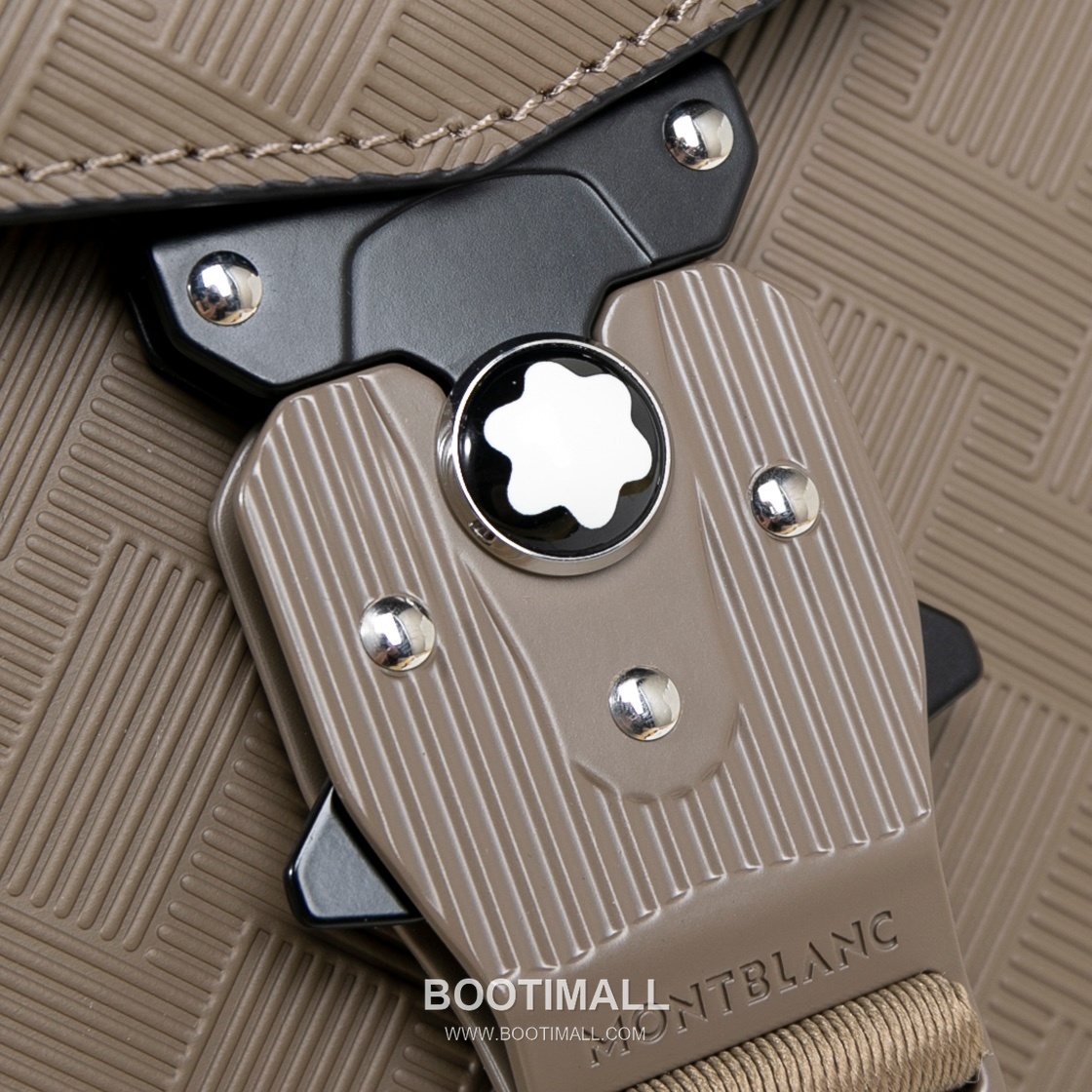 Montblanc Sartorial 3.0 M Buckle Backpack MB220246 Leather Backpack 몽블랑 사토리얼 3.0 M 버클 백팩 MB220246 레더 백팩 41cm 6