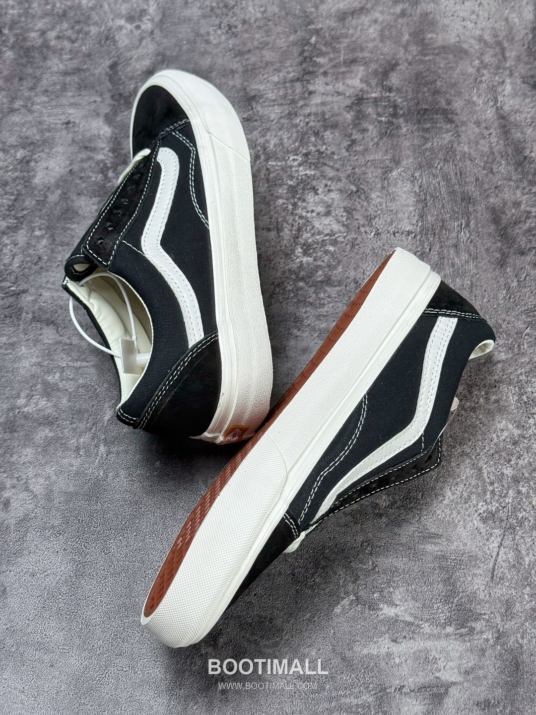 Vans Old Skool VR3 Canvas Low Sneakers 반스 올드스쿨 VR3 캔버스 로우 스니커즈
--- 3