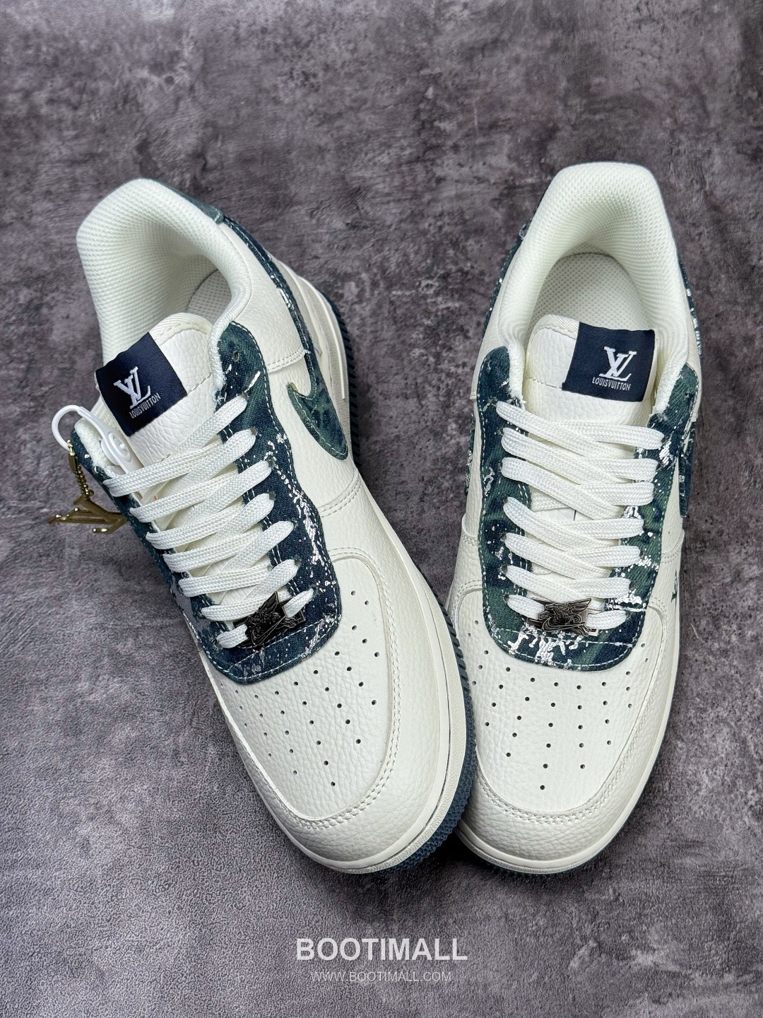 Nike Air Force 1 Low Leather Sneakers 나이키 에어포스 1 로우 레더 스니커즈
--- 2