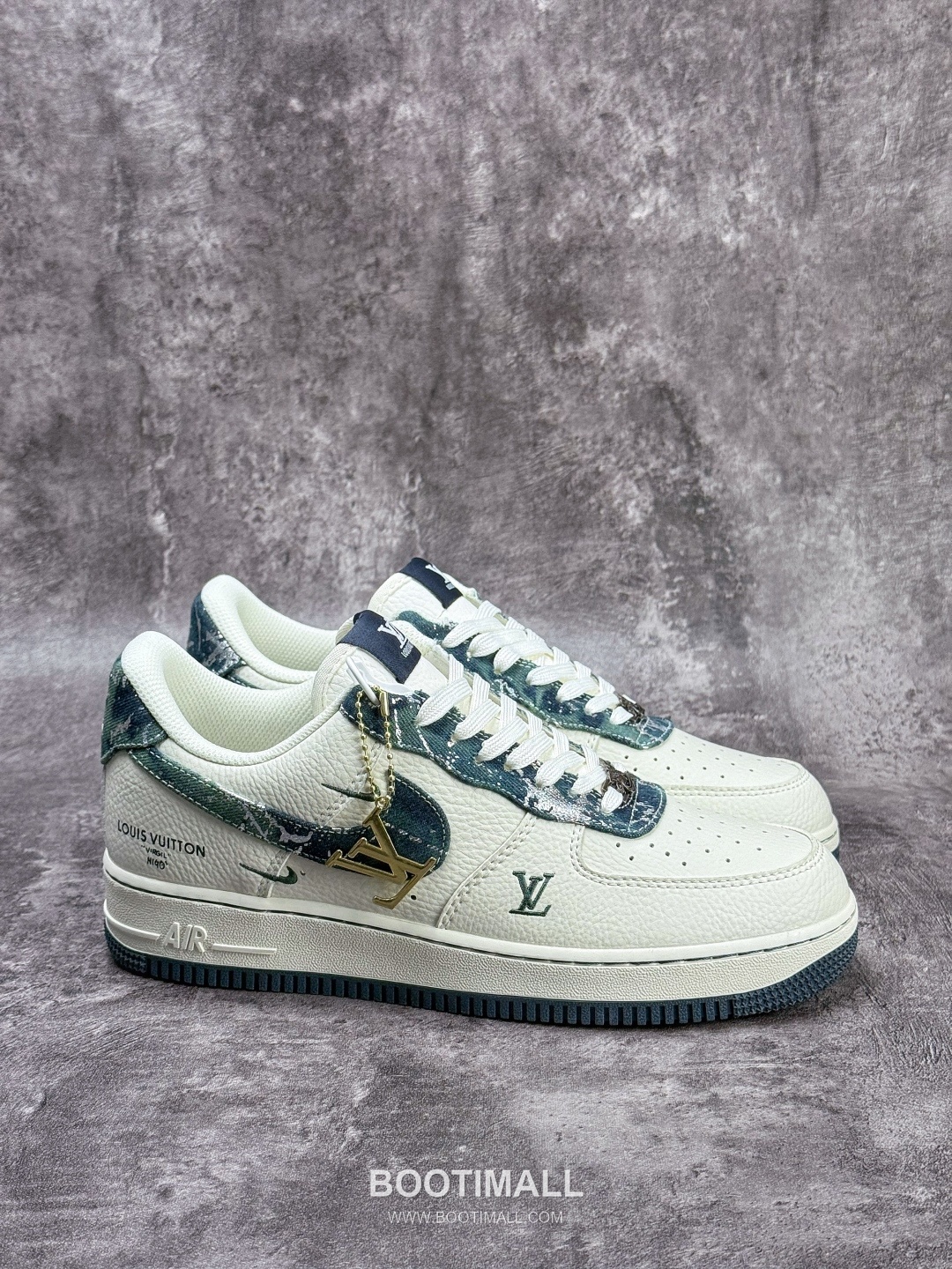 Nike Air Force 1 Low Leather Sneakers 나이키 에어포스 1 로우 레더 스니커즈
--- 5