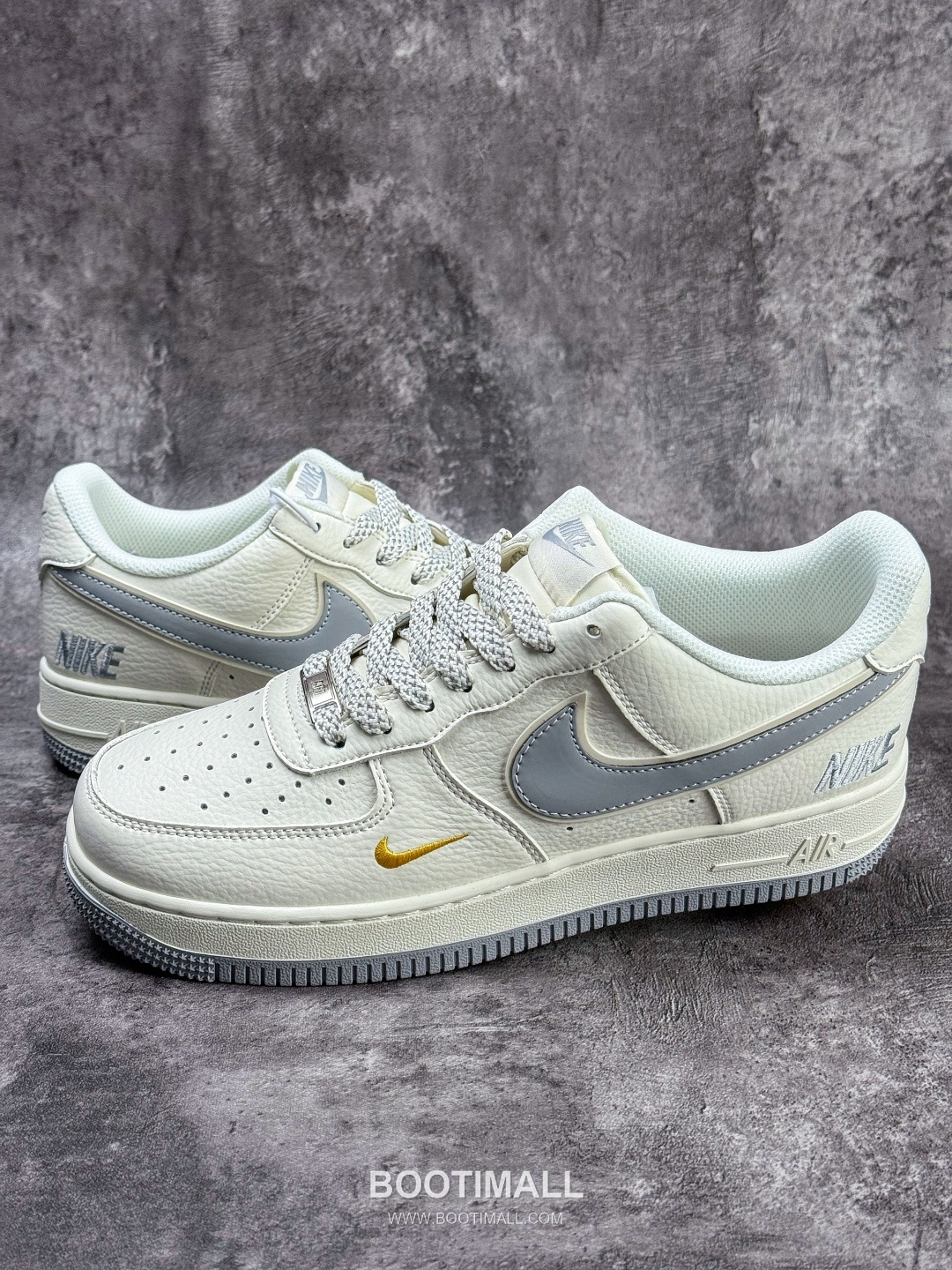 Nike Air Force 1 Low Leather Sneakers 나이키 에어포스 1 로우 레더 스니커즈

--- 1