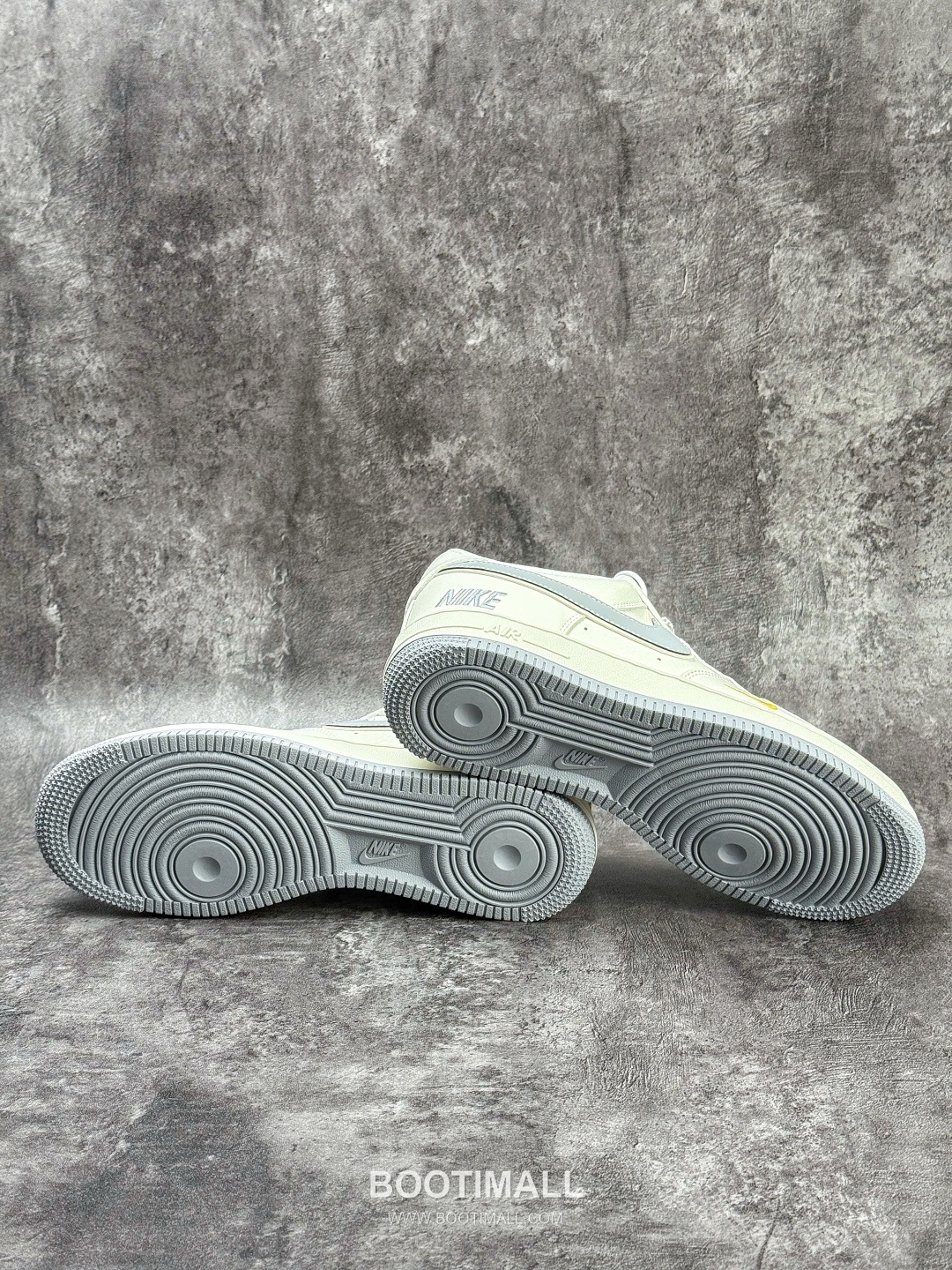 Nike Air Force 1 Low Leather Sneakers 나이키 에어포스 1 로우 레더 스니커즈

--- 7