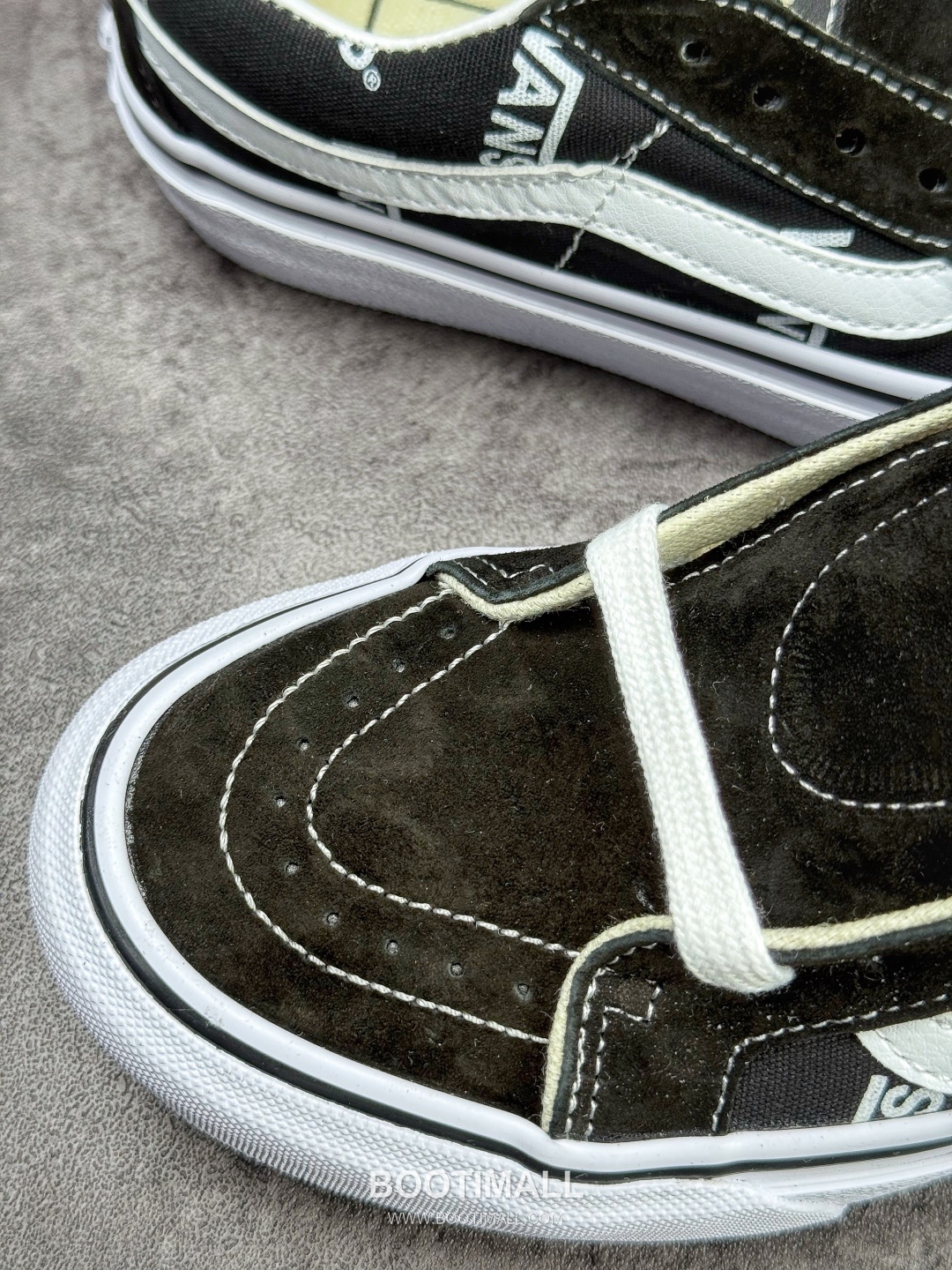 Vans Sk8-Low Canvas Low Sneakers 반스 스케이트-로우 캔버스 로우 스니커즈
--- 8