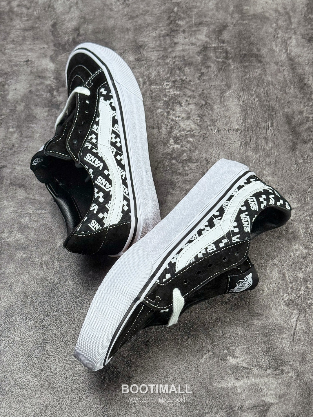 Vans Sk8-Low Canvas Low Sneakers 반스 스케이트-로우 캔버스 로우 스니커즈
--- 3