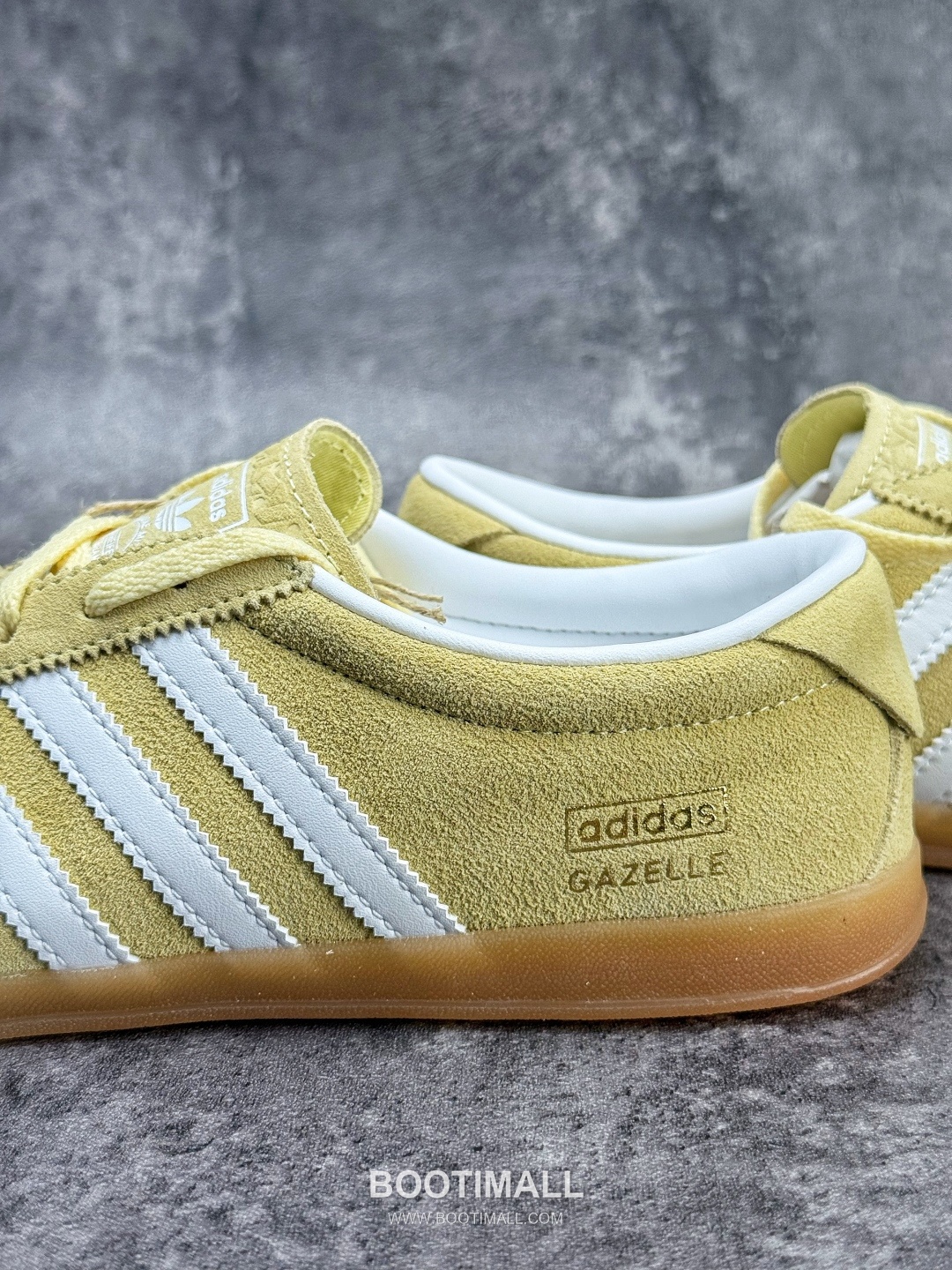 Adidas Originals Gazelle Suede Low Sneakers 아디다스 오리지널 가젤 스웨이드 로우 스니커즈
--- 9