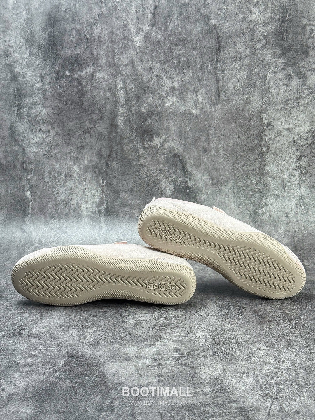 Adidas FOS Urban Reverie Mesh Low Ballet Sneakers 아디다스 FOS 어반 레버리 메쉬 로우 발레 스니커즈

--- 7