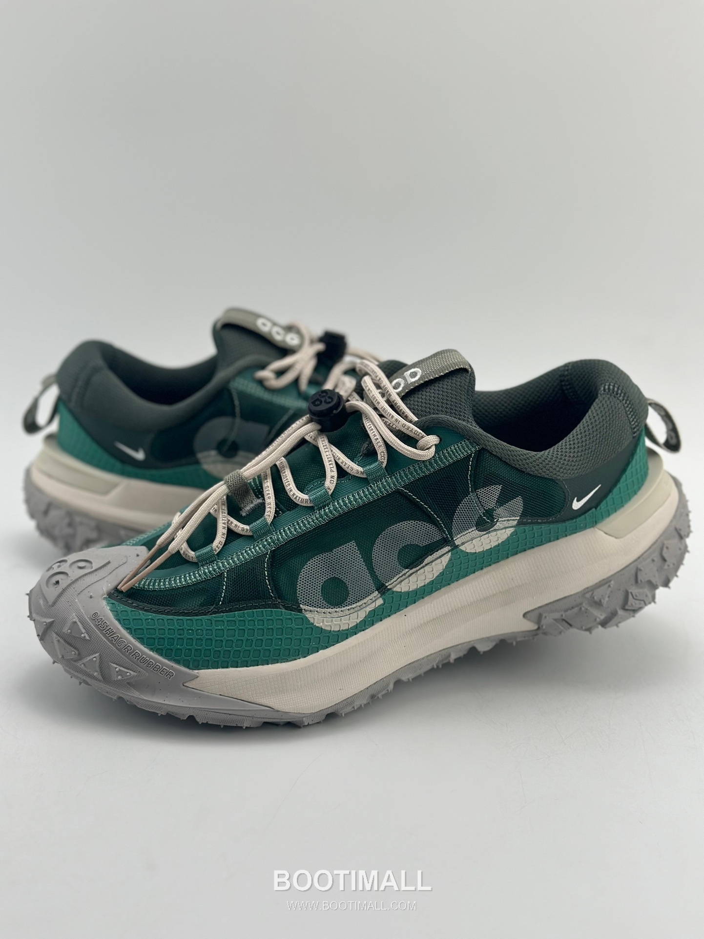 Nike ACG Mountain Fly 2 Low Mesh Trail Sneakers 나이키 ACG 마운틴 플라이 2 로우 메쉬 트레일 스니커즈
--- 1