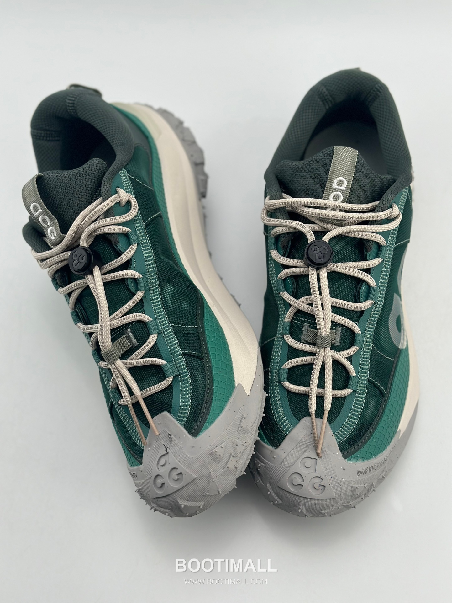 Nike ACG Mountain Fly 2 Low Mesh Trail Sneakers 나이키 ACG 마운틴 플라이 2 로우 메쉬 트레일 스니커즈
--- 2