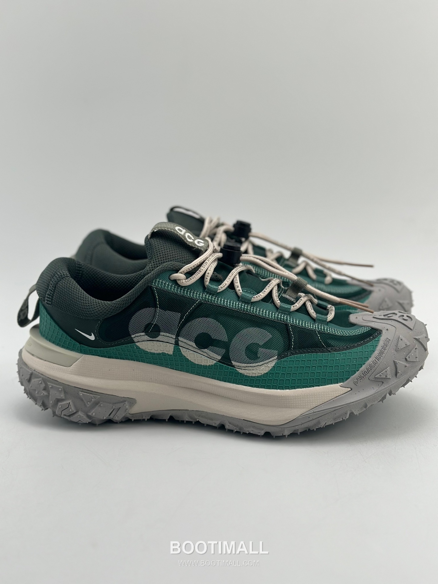 Nike ACG Mountain Fly 2 Low Mesh Trail Sneakers 나이키 ACG 마운틴 플라이 2 로우 메쉬 트레일 스니커즈
--- 4