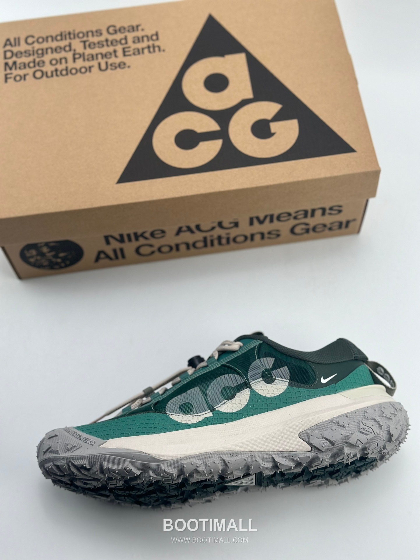 Nike ACG Mountain Fly 2 Low Mesh Trail Sneakers 나이키 ACG 마운틴 플라이 2 로우 메쉬 트레일 스니커즈
--- 7