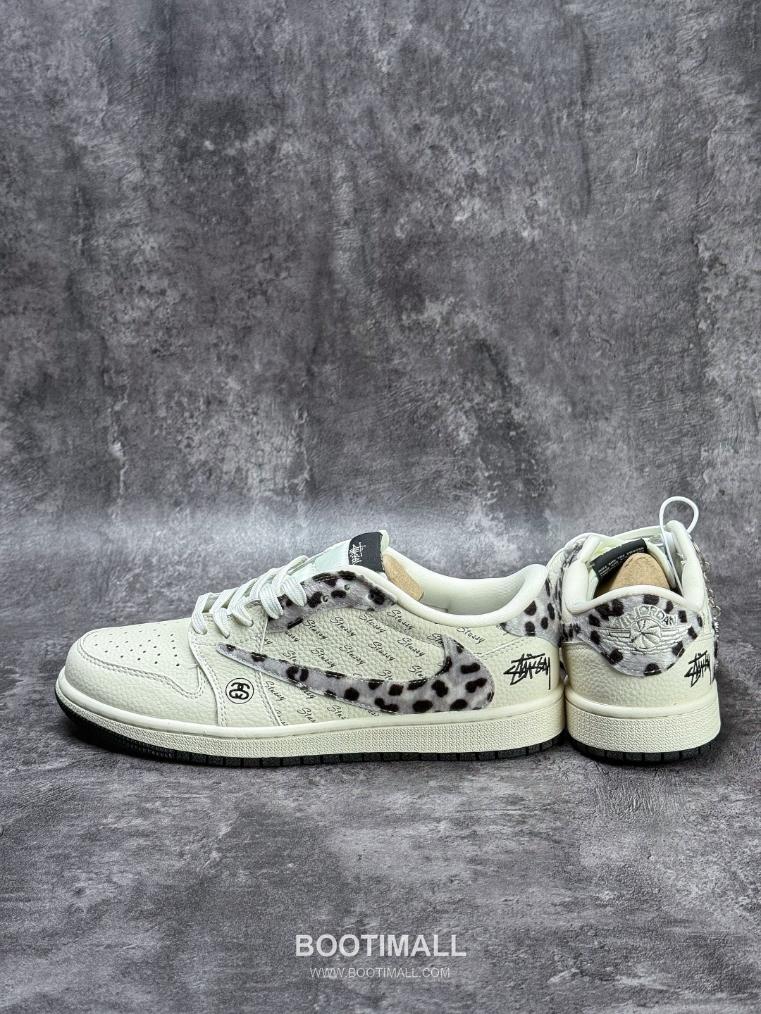 Nike Air Jordan 1 Low OG Leather Low Sneakers 나이키 에어 조던 1 로우 OG 레더 로우 스니커즈
--- 6