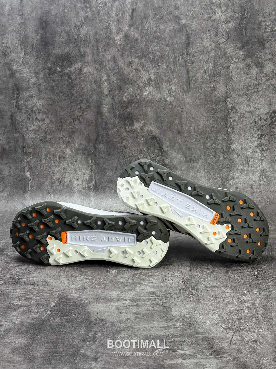 Nike React Wildhorse 10 Mesh Low Trail Running Shoes 나이키 리액트 와일드호스 10 메쉬 로우 트레일 러닝화

--- 7