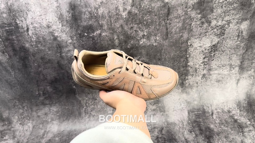 Ecco Biom Lite W Mesh Leather Low Sneakers 에코 바이옴 라이트 W 메쉬 레더 로우 스니커즈
--- 10