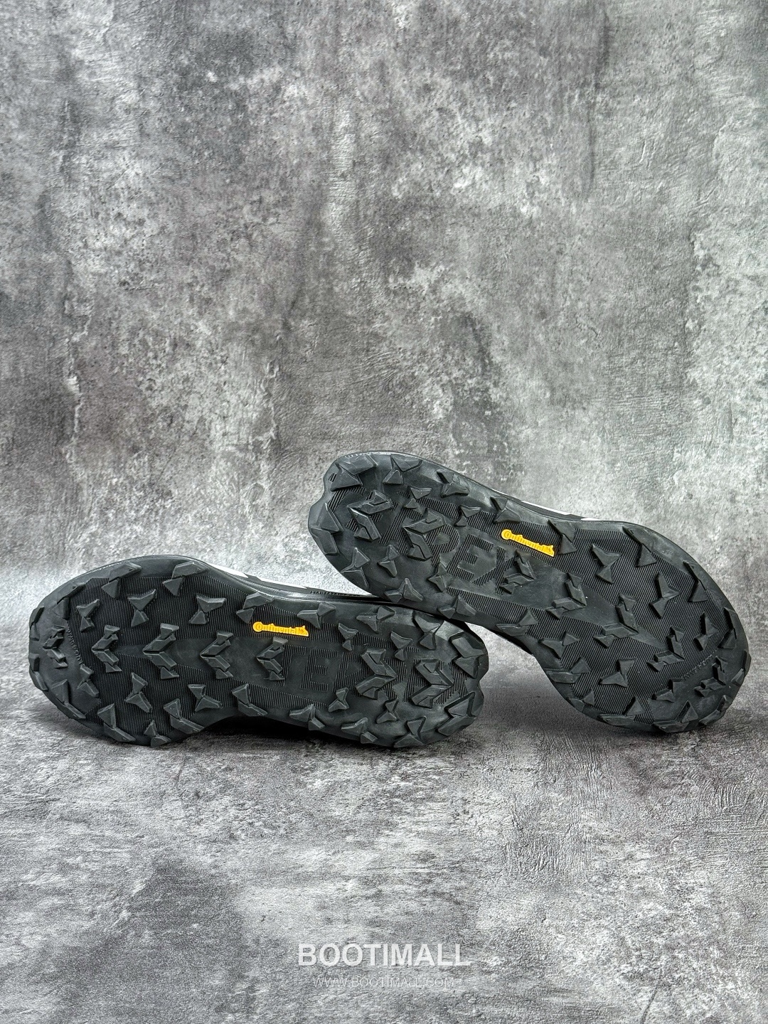 Adidas Terrex Agravic TT Mesh Low Trail Running Shoes 아디다스 테렉스 아그라빅 TT 메쉬 로우 트레일 러닝화

--- 7