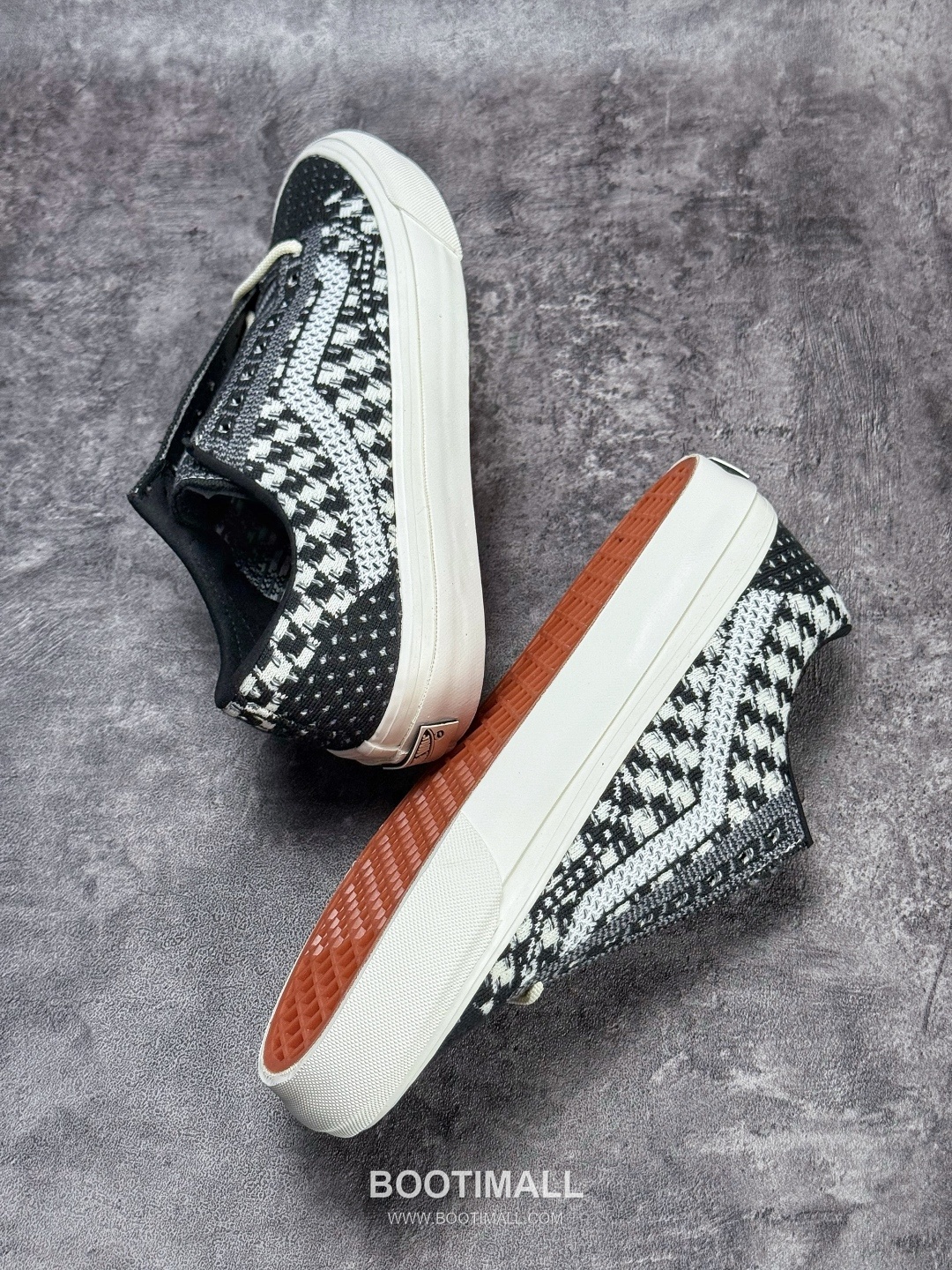 Vans OTW Old Skool 36 Knit Mesh Low Sneakers 반스 OTW 올드스쿨 36 니트 메쉬 로우 스니커즈
--- 3