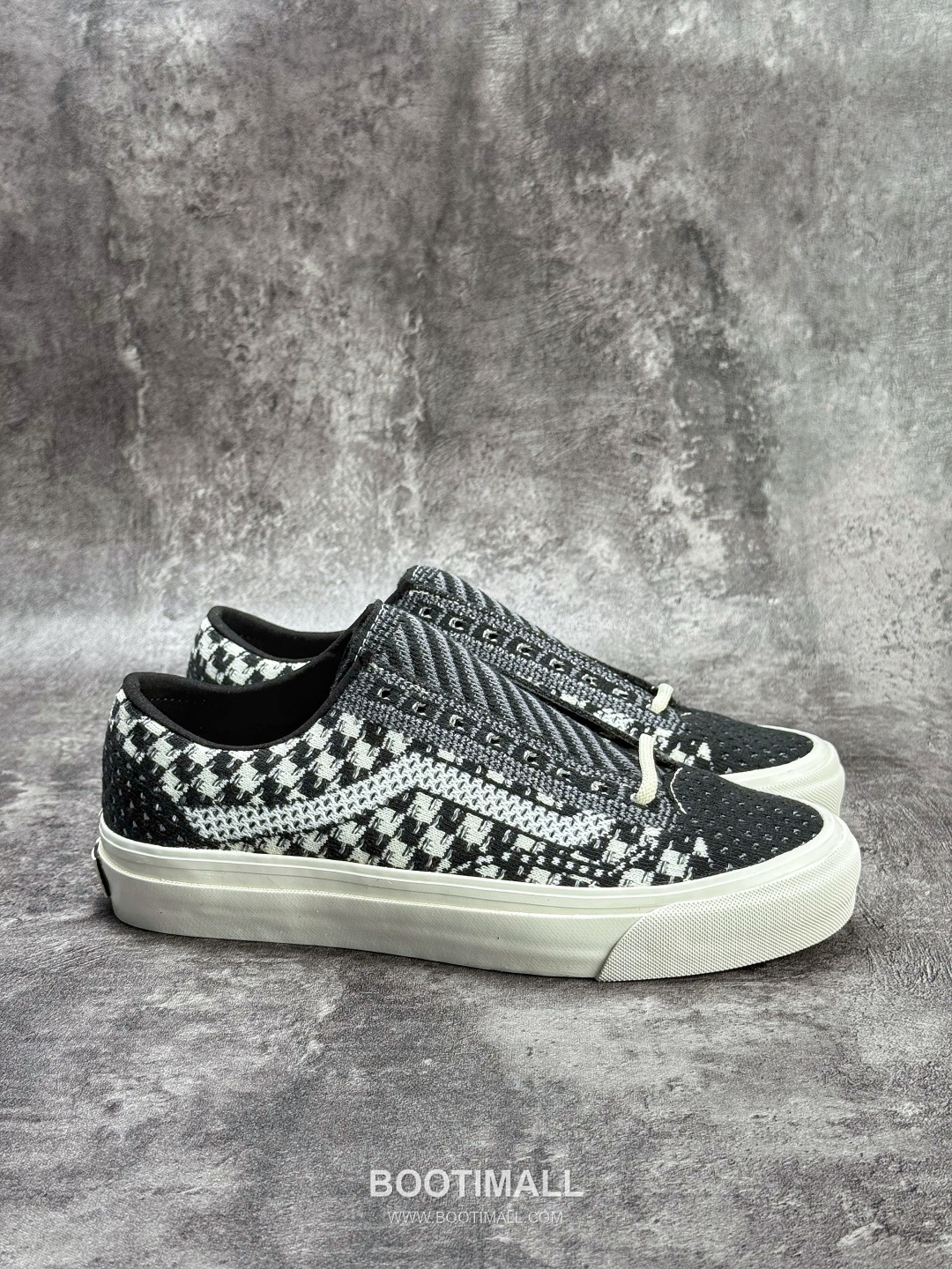 Vans OTW Old Skool 36 Knit Mesh Low Sneakers 반스 OTW 올드스쿨 36 니트 메쉬 로우 스니커즈
--- 5