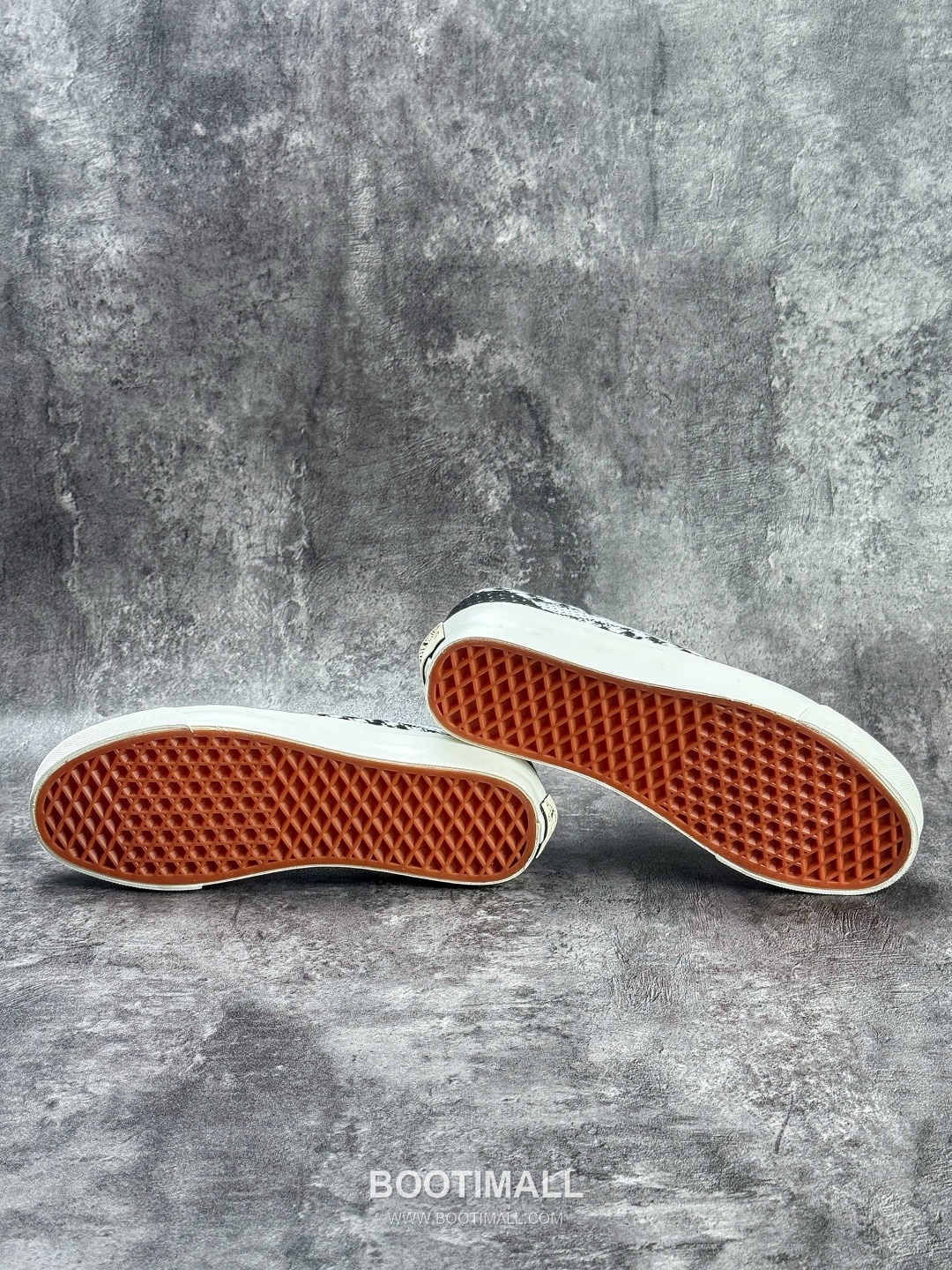 Vans OTW Old Skool 36 Knit Mesh Low Sneakers 반스 OTW 올드스쿨 36 니트 메쉬 로우 스니커즈
--- 7