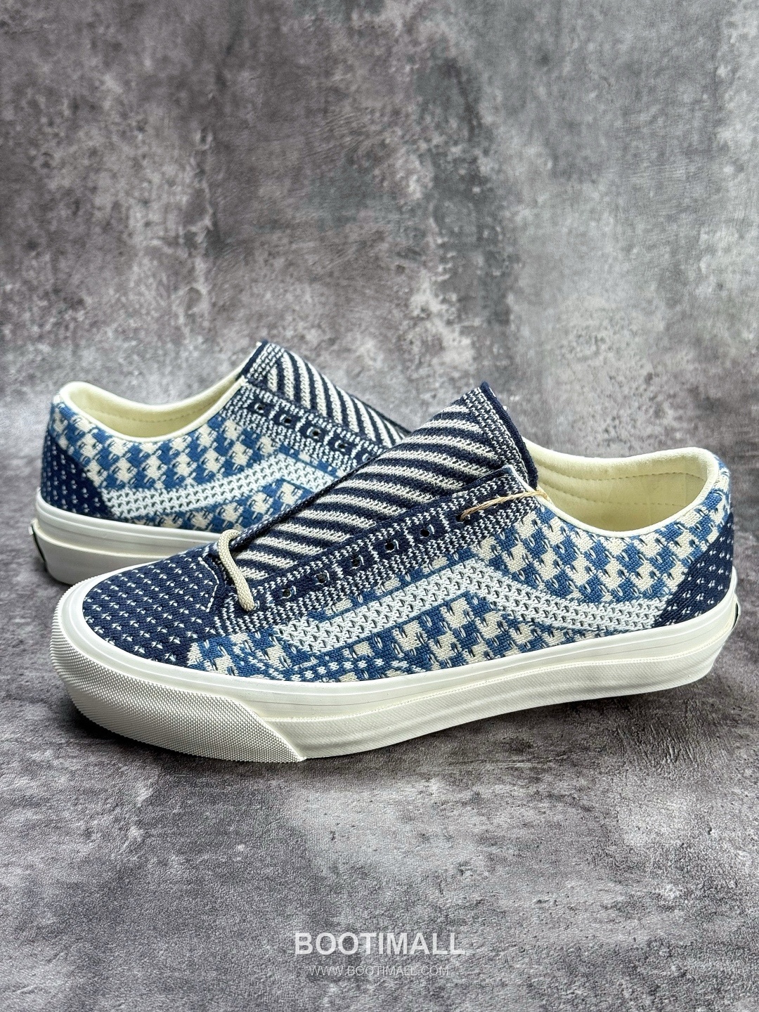 Vans OTW Old Skool 36 Knit Mesh Low Sneakers 반스 OTW 올드스쿨 36 니트 메쉬 로우 스니커즈
--- 1