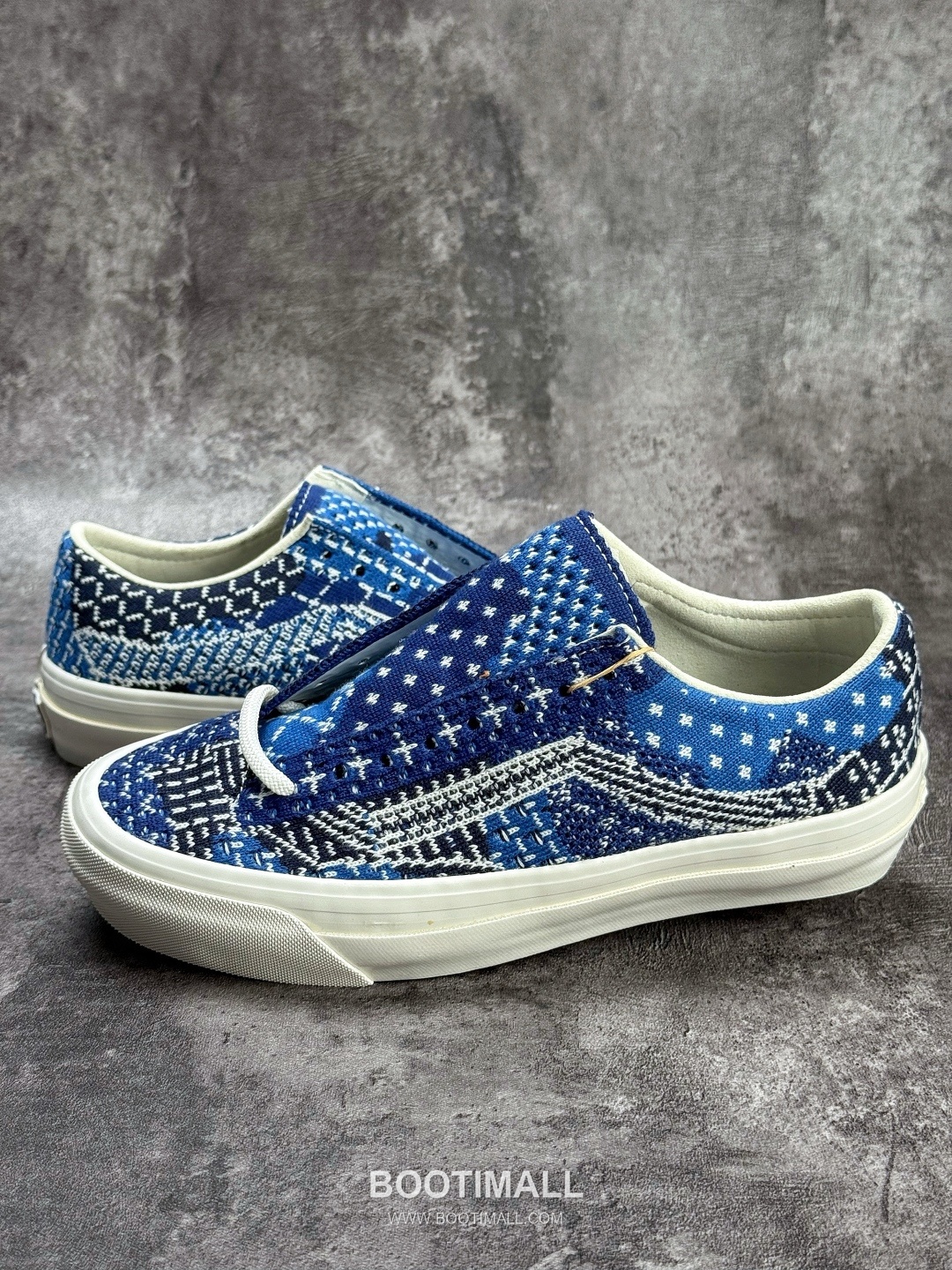 Vans OTW Old Skool 36 Knit Mesh Low Sneakers 반스 OTW 올드스쿨 36 니트 메쉬 로우 스니커즈
--- 1