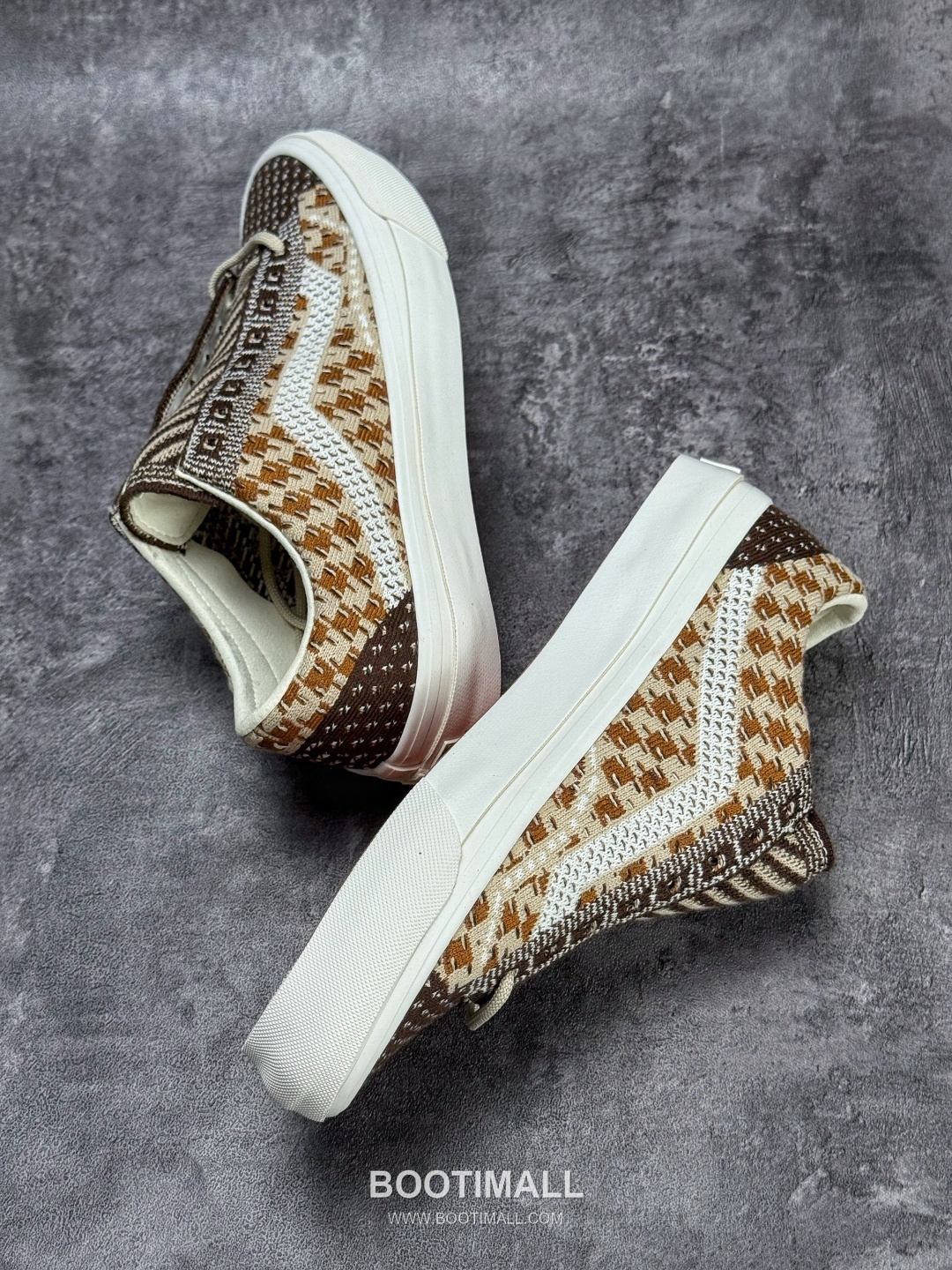 Vans OTW Old Skool 36 Knit Mesh Low Sneakers 반스 OTW 올드스쿨 36 니트 메쉬 로우 스니커즈

--- 3