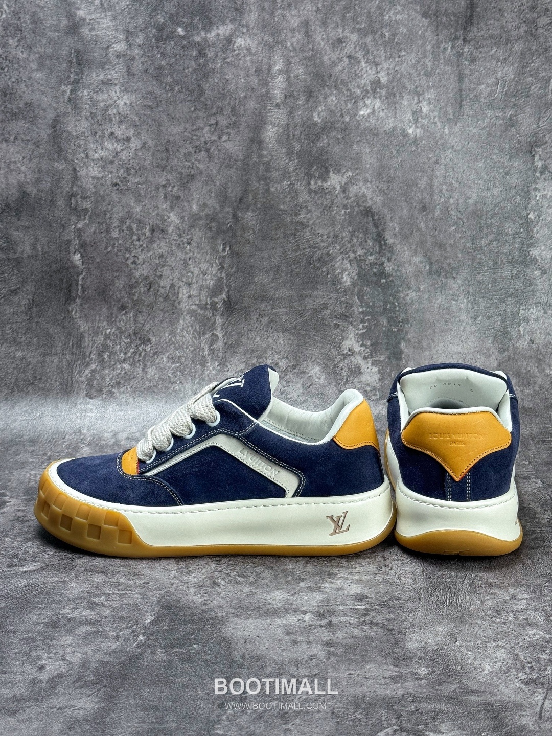 Louis Vuitton Tilted Monogram Denim Low Sneakers 루이비통 틸티드 모노그램 데님 로우 스니커즈
--- 6