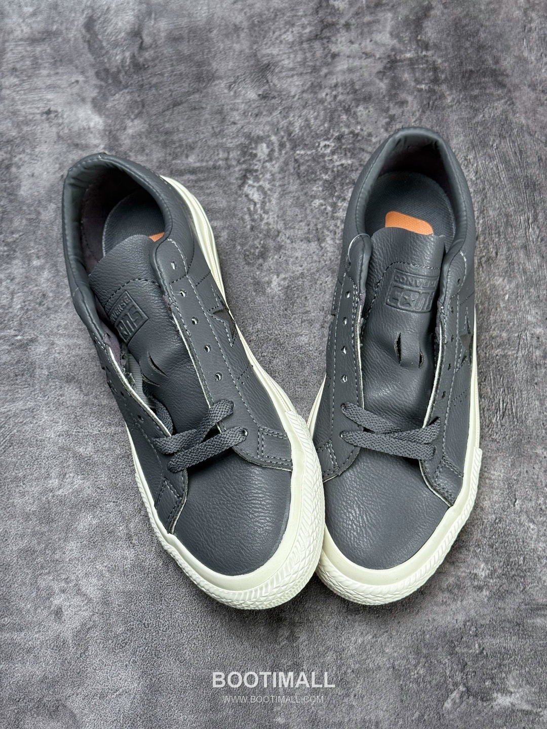 Converse One Star Pro Leather Low Sneakers 컨버스 원스타 프로 레더 로우 스니커즈
--- 2