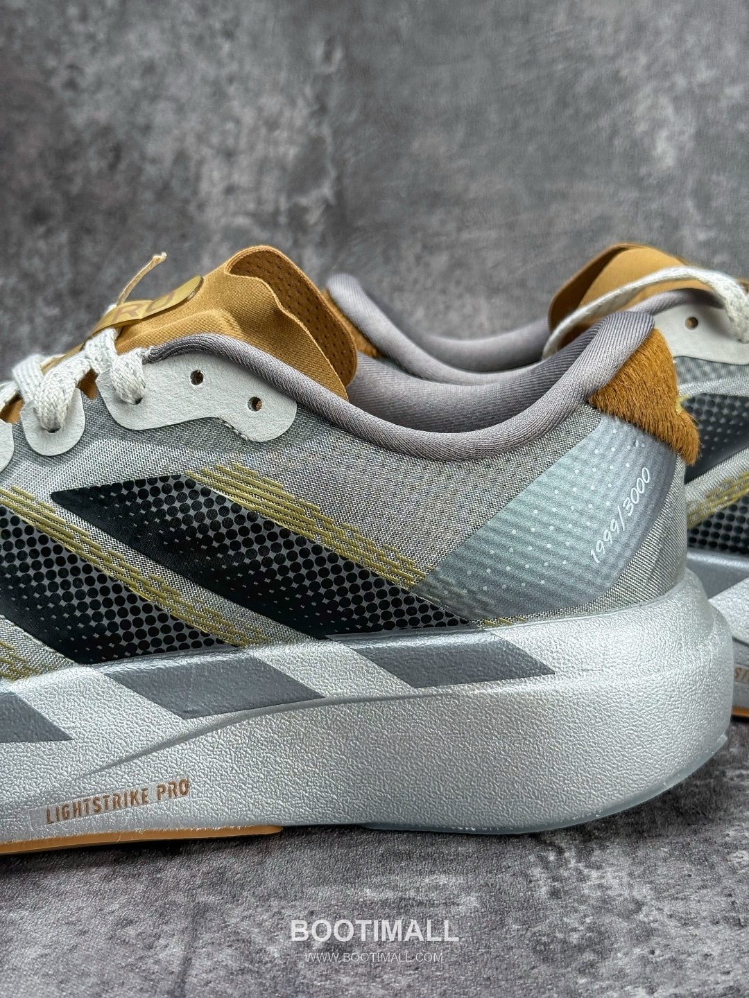 Adidas Y-3 Adios Pro 4 Mesh Low Running Shoes 아디다스 Y-3 아디오스 프로 4 메쉬 로우 러닝화
--- 9