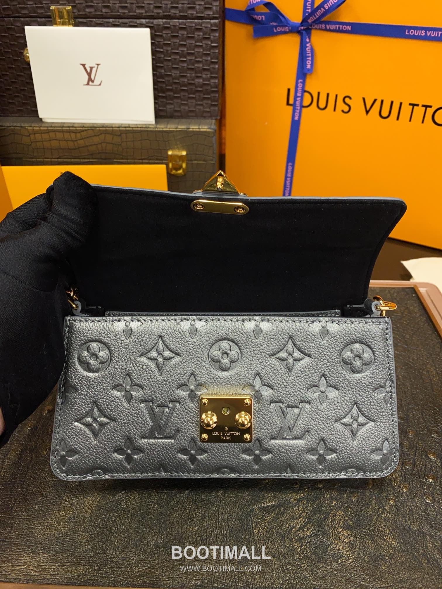 Louis Vuitton Wallet On Chain Métis M12761 Monogram Empreinte Leather Chain Bag 루이비통 월렛 온 체인 메티스 모노그램 앙프렝뜨 가죽 체인백 19cm 11
