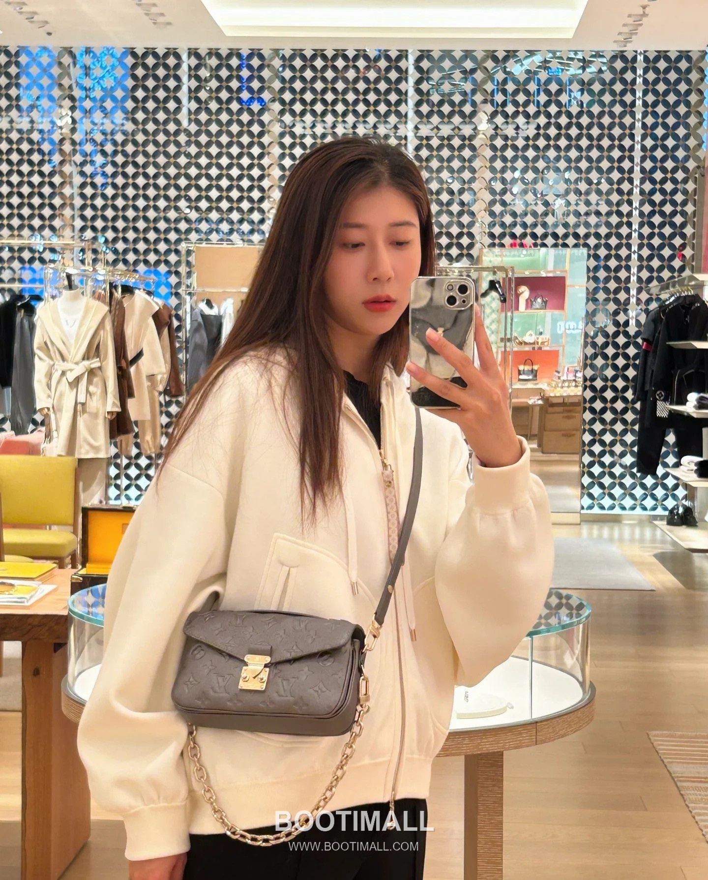 Louis Vuitton Pochette Métis East West M11998 Monogram Empreinte Leather Shoulder Bag 루이비통 포쉐트 메티스 이스트 웨스트 모노그램 앙프렝뜨 가죽 숄더백 21.5cm 3