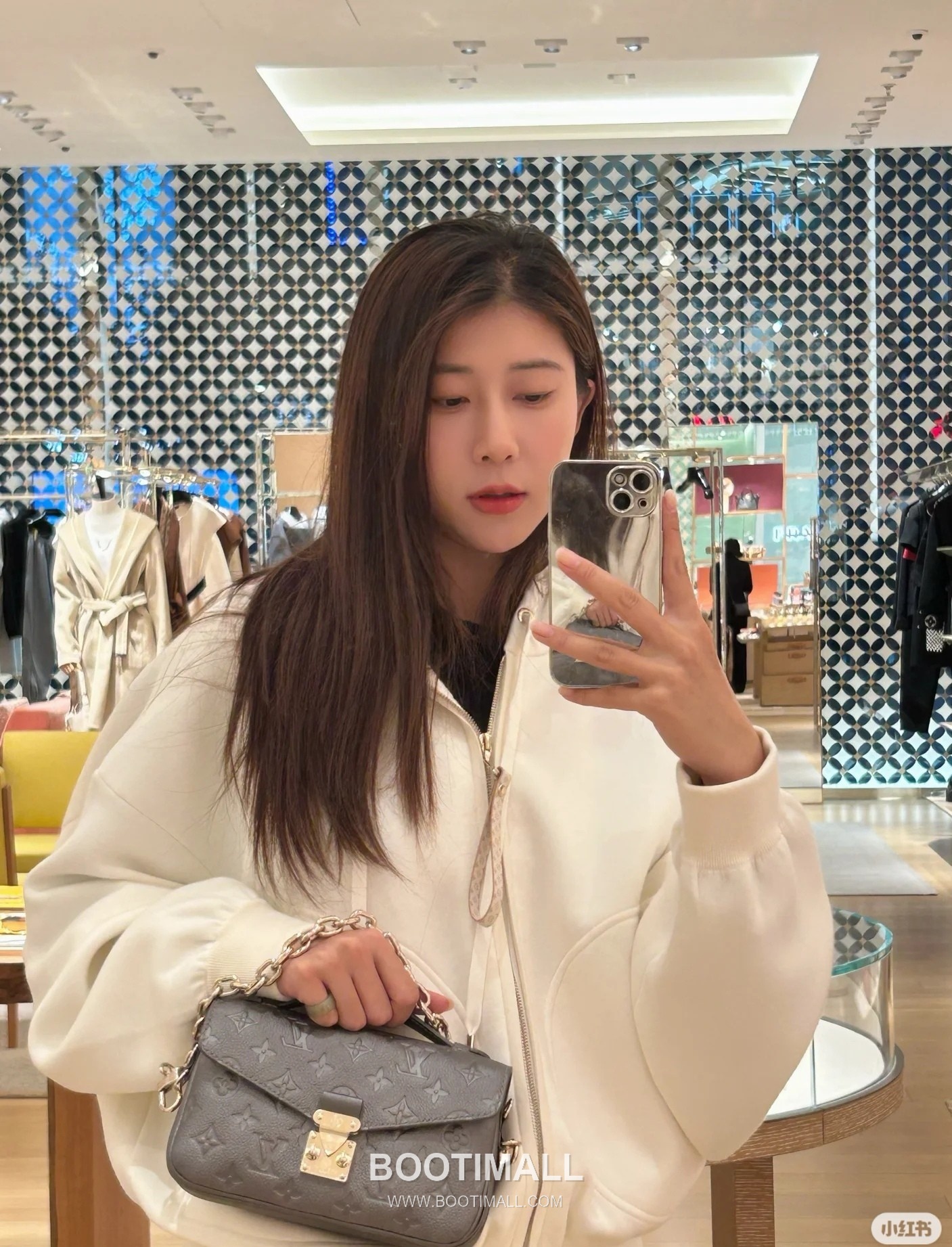 Louis Vuitton Pochette Métis East West M11998 Monogram Empreinte Leather Shoulder Bag 루이비통 포쉐트 메티스 이스트 웨스트 모노그램 앙프렝뜨 가죽 숄더백 21.5cm 4